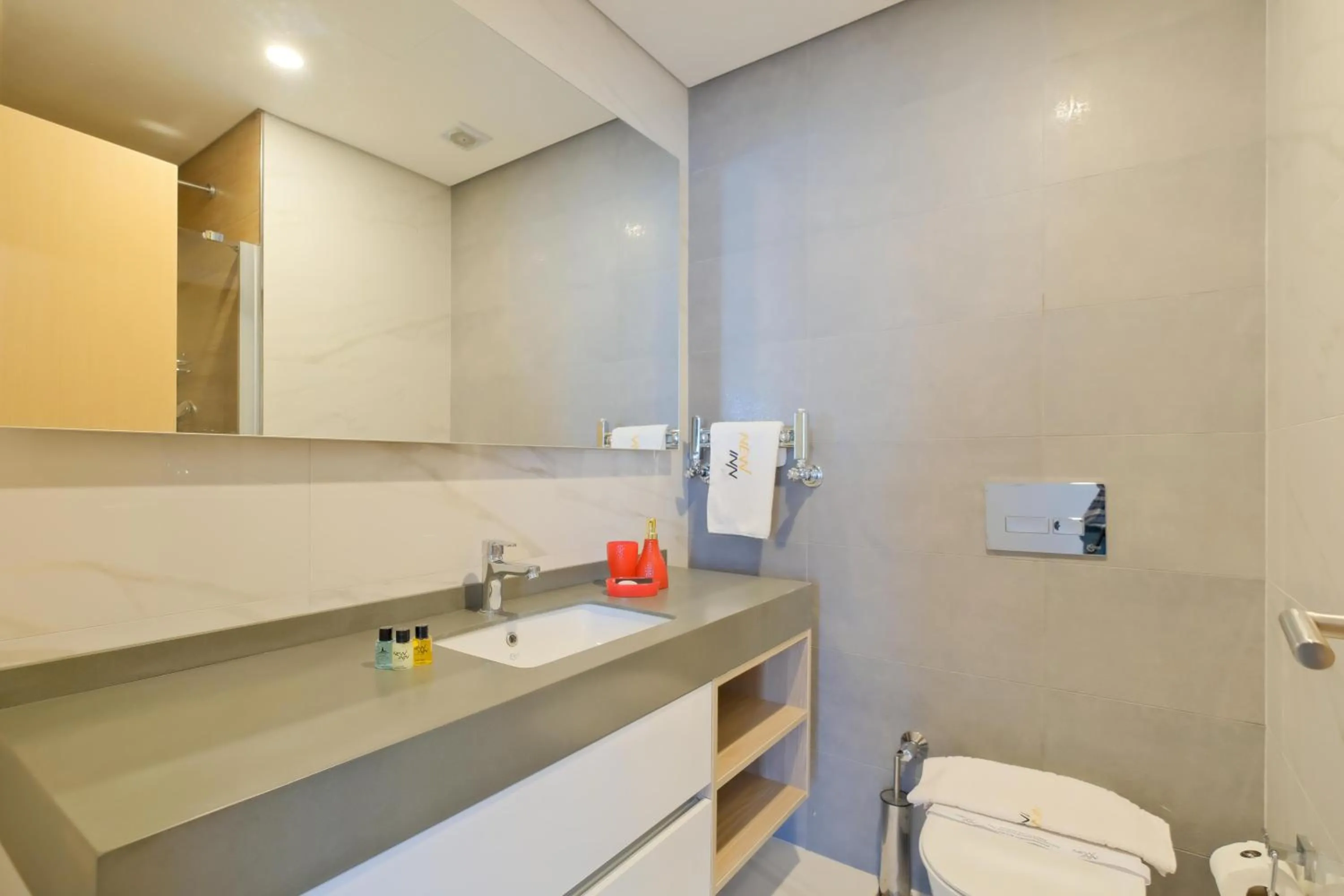 Shower in Grand Residence by NewInn