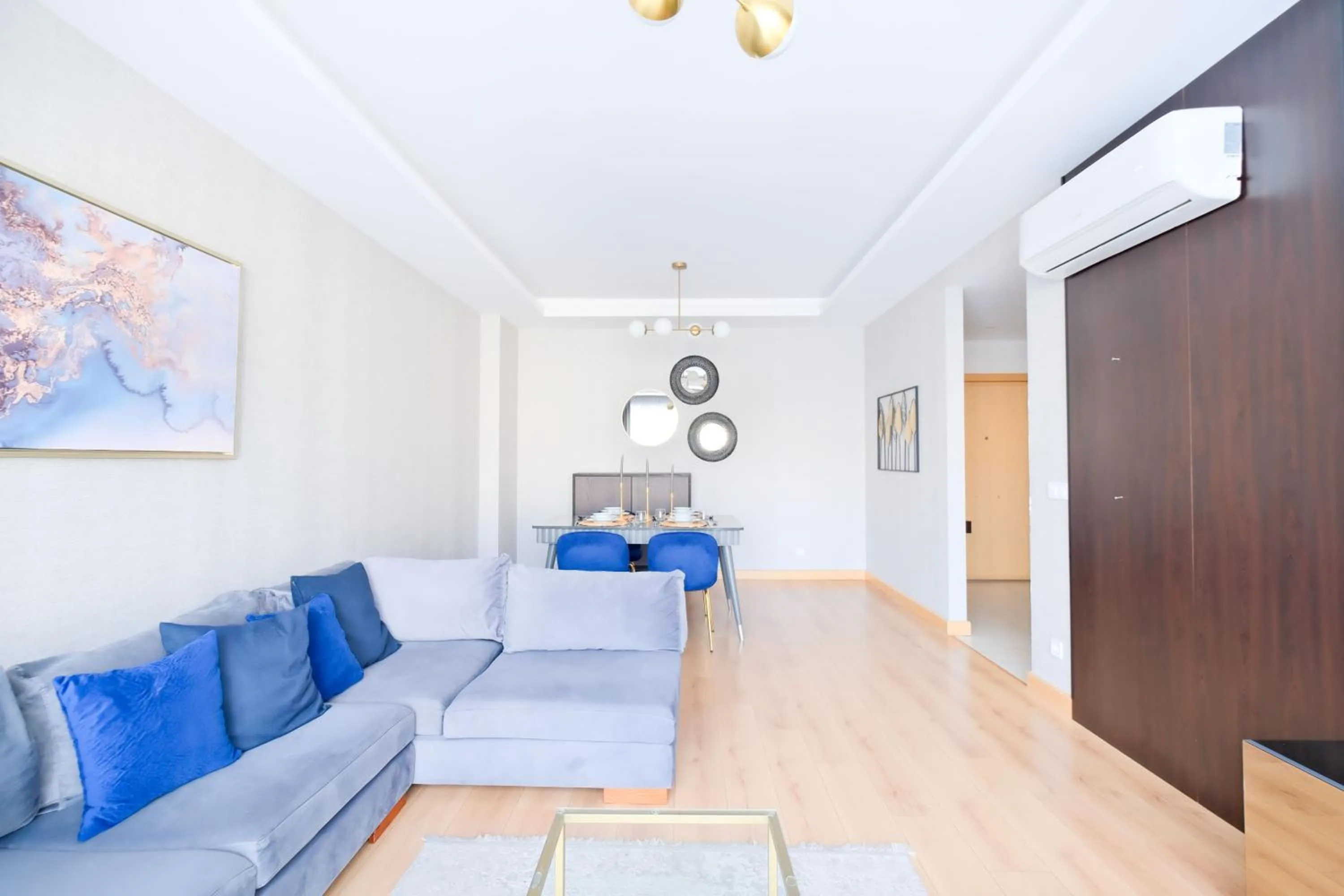 Living room in Grand Residence by NewInn