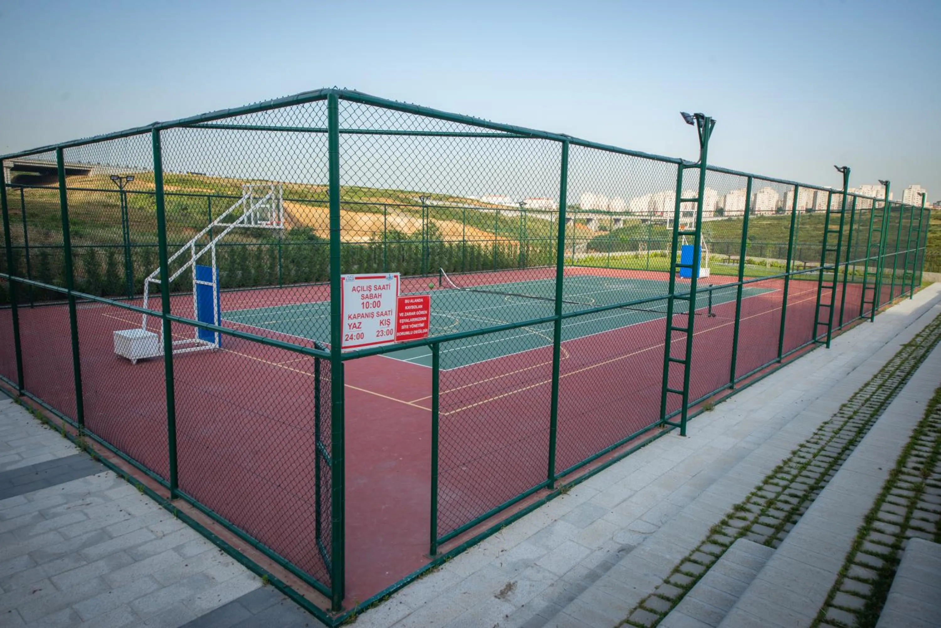 Tennis court in Grand Residence by NewInn