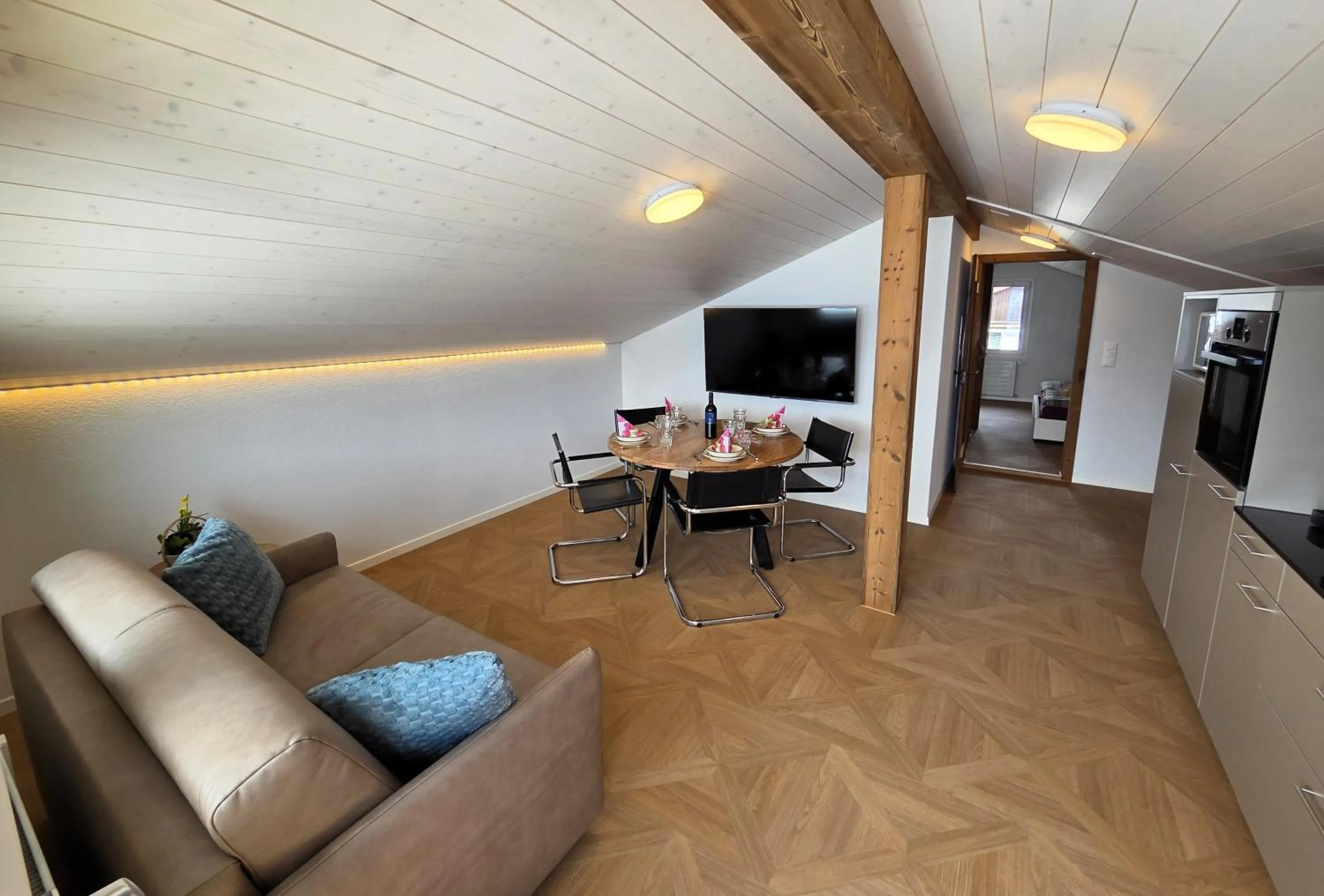 Alpine Balcony 2-Room apartment