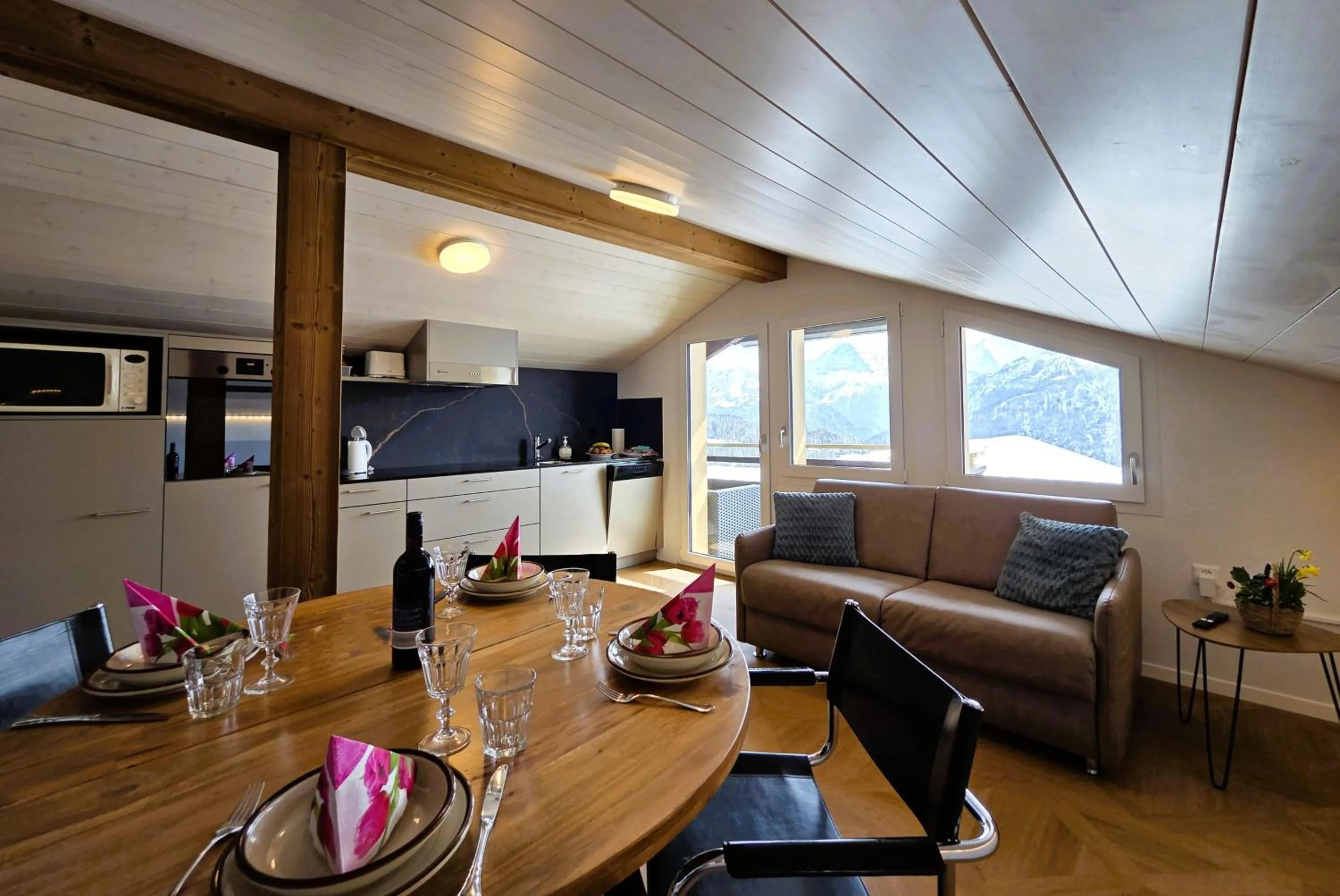 Alpine Balcony 2-Room apartment