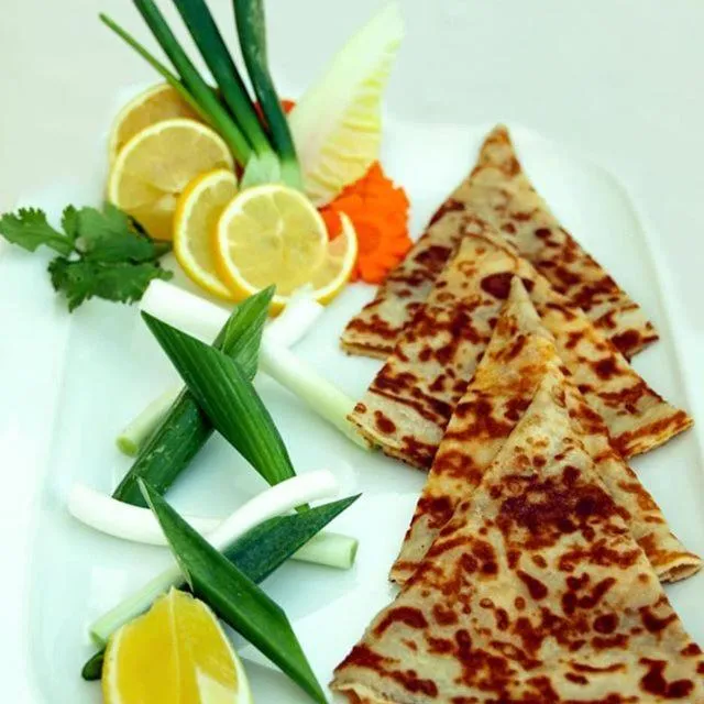 Food in Daraysh Hotel