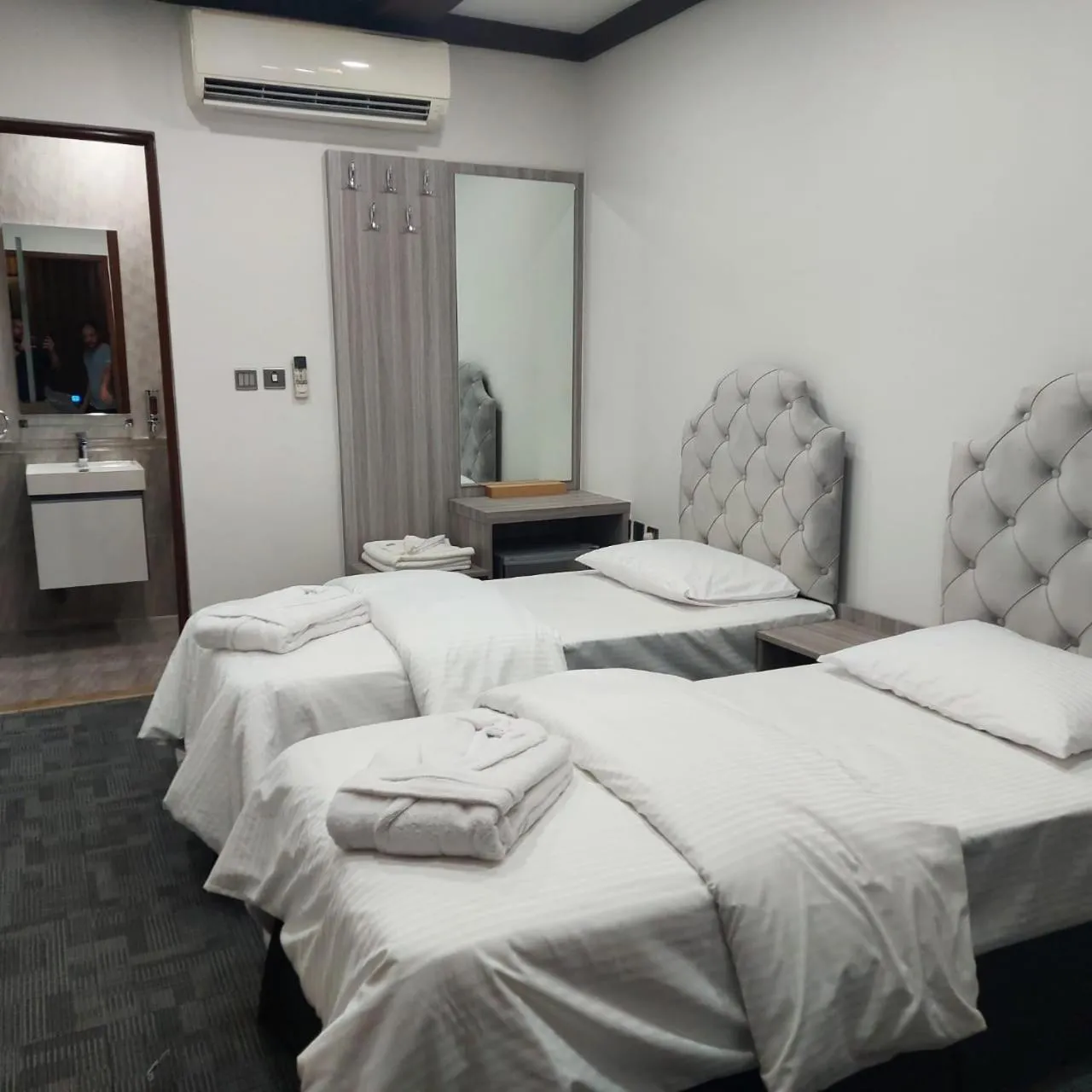 Photo of the whole room, Bed in Daraysh Hotel