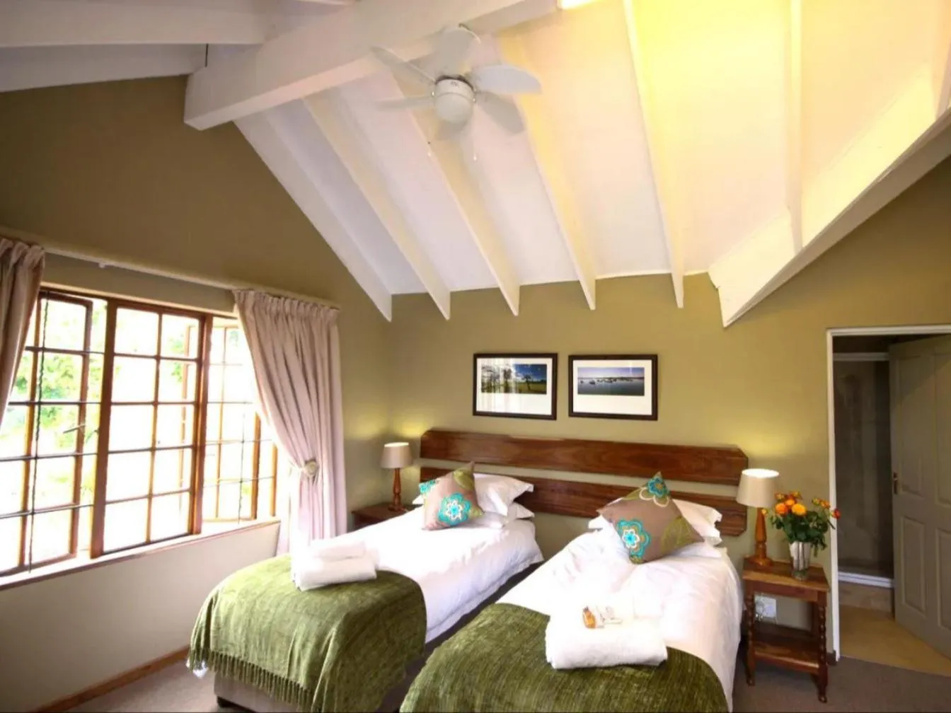 Bedroom, Bed in Bellstone B&B