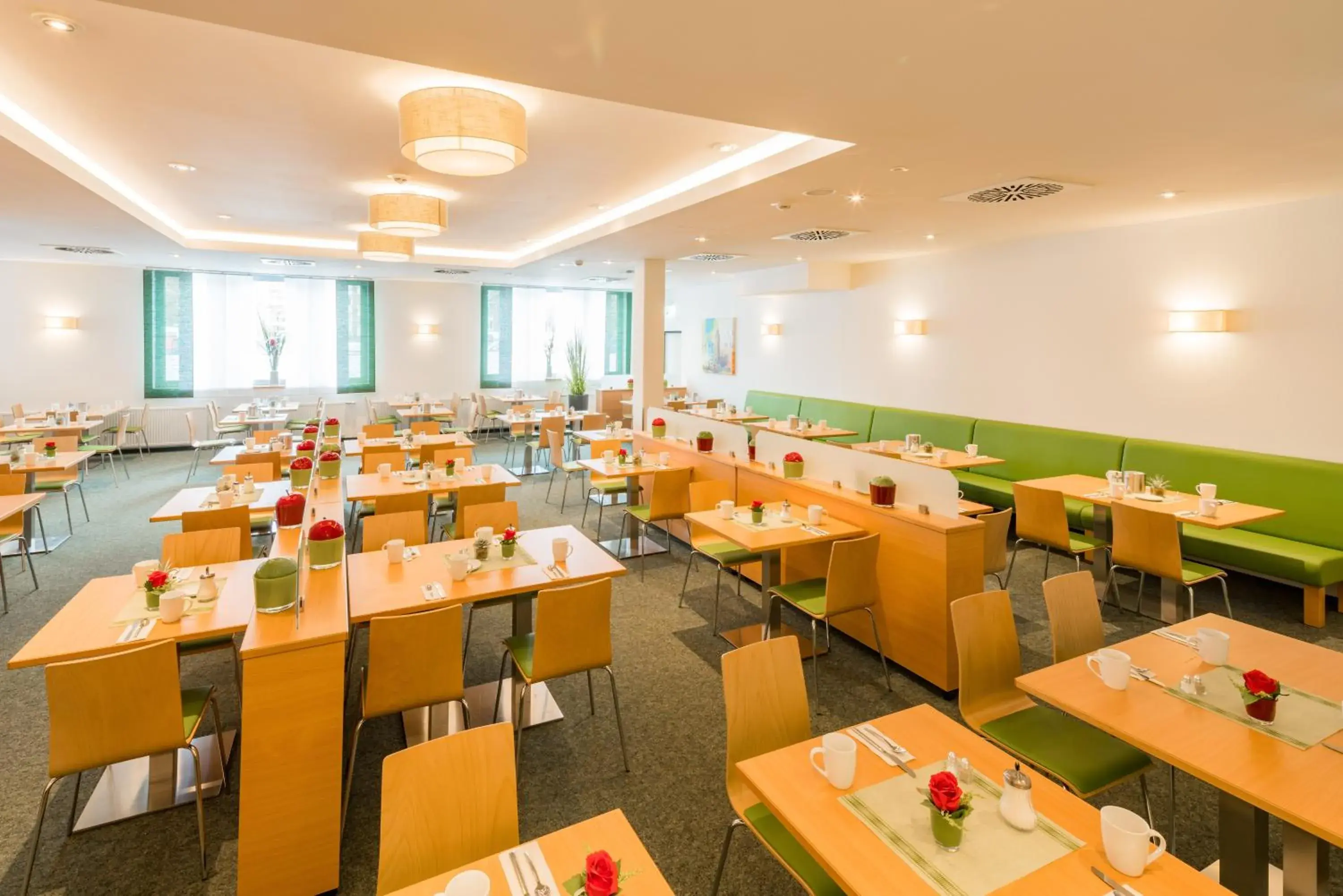 Breakfast in Panorama Inn Hotel und Boardinghaus Breakfast in Panorama Inn Hotel und Boardinghaus