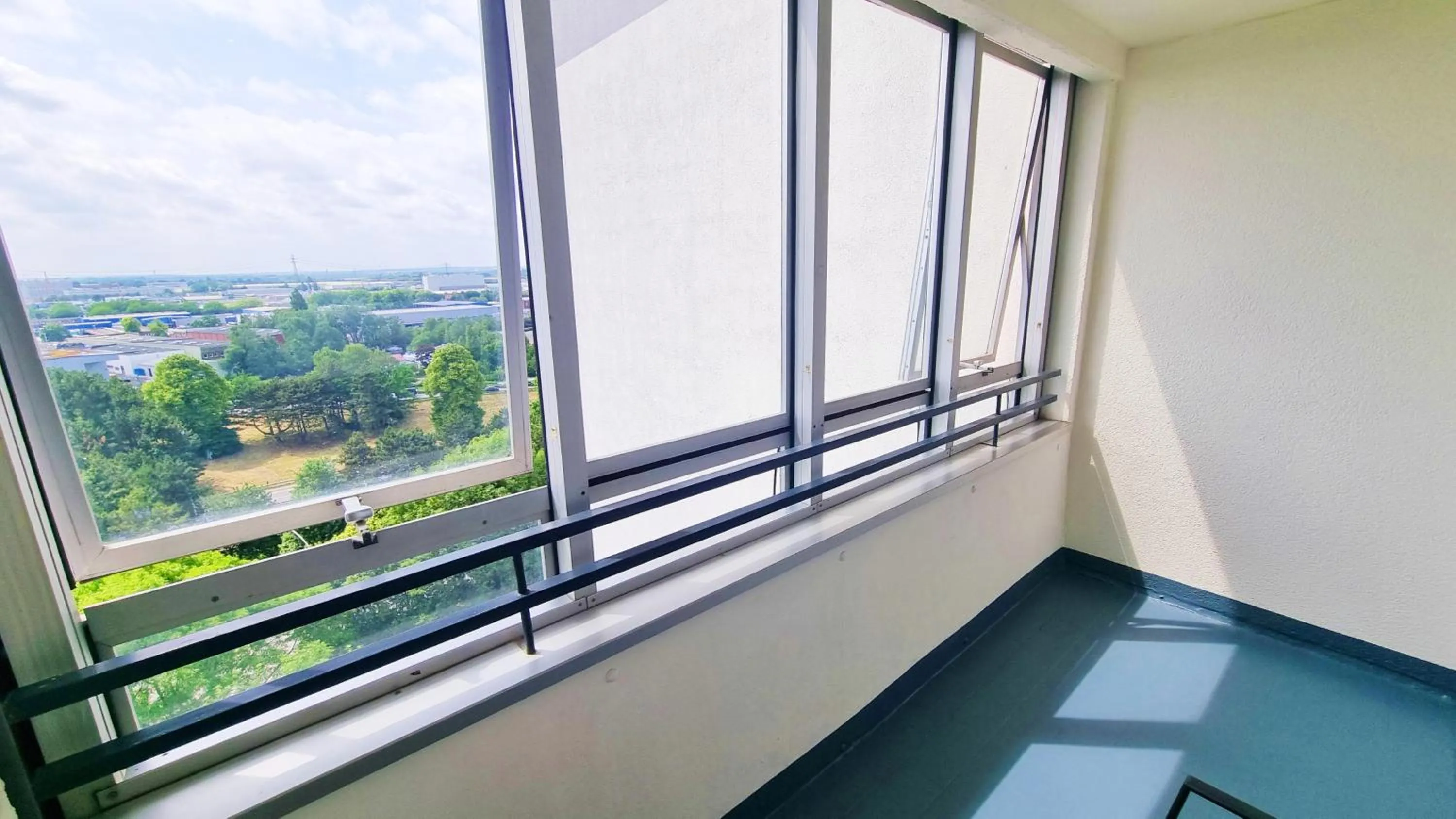 Balcony/Terrace in Panorama Inn Hotel und Boardinghaus