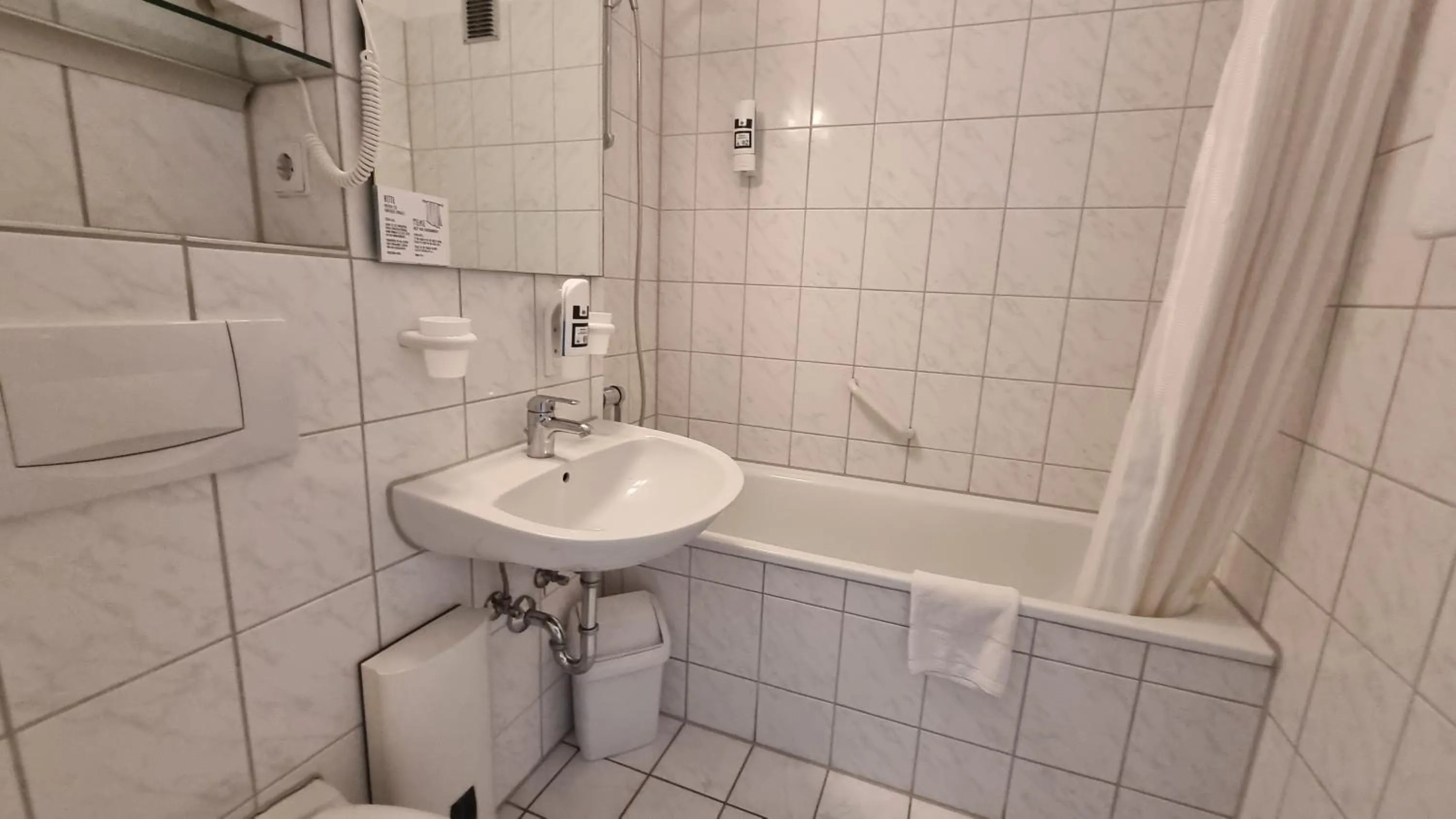 Bathroom in Panorama Inn Hotel und Boardinghaus