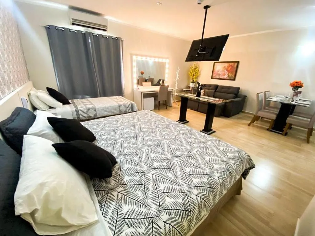 Suite - single occupancy in Charles Hotel