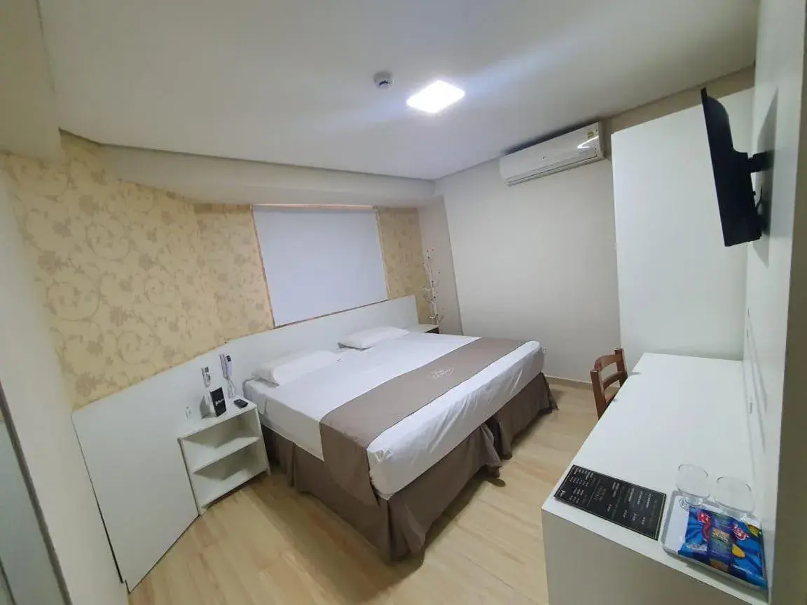 Single Room - single occupancy in Charles Hotel Single Room - single occupancy in Charles Hotel