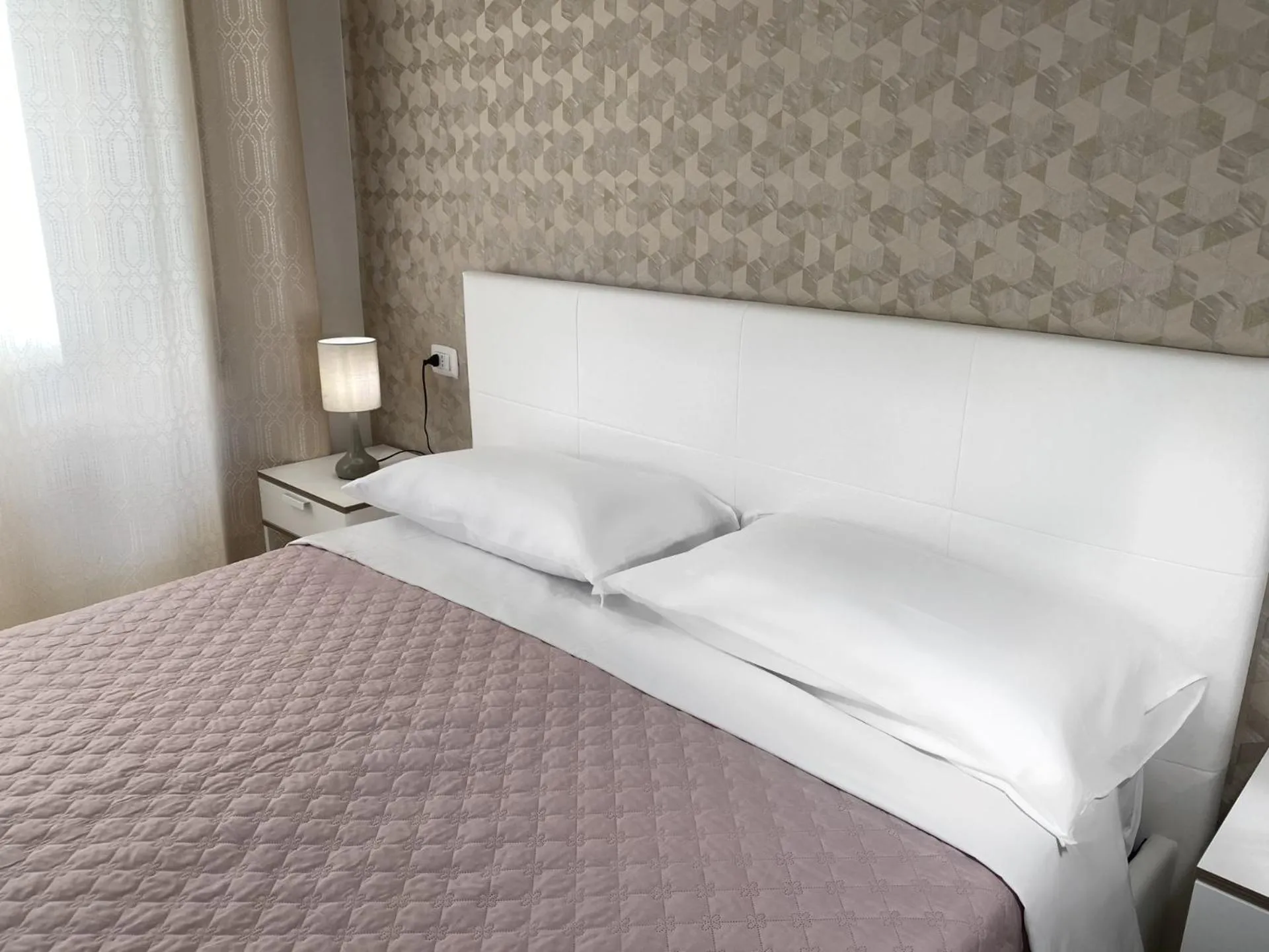 Bed in B&B Enjoy Happyness