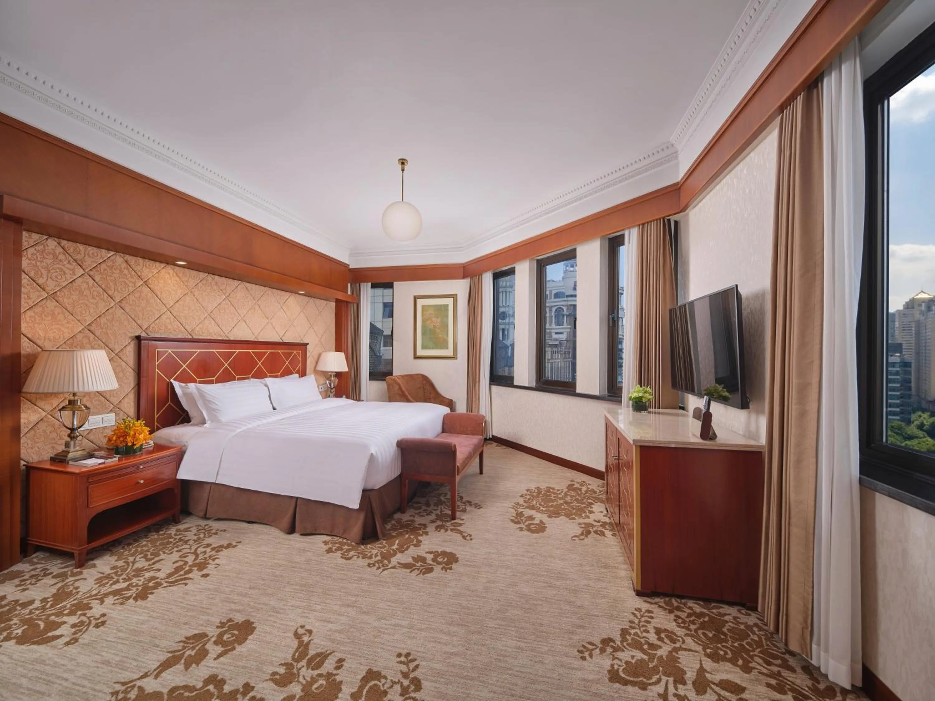 Bedroom, Bed in Shanghai Park Hotel - Hudec Excellent Historical Building - Priority Access for Classic Butterfly Cookies Without queuing to guests