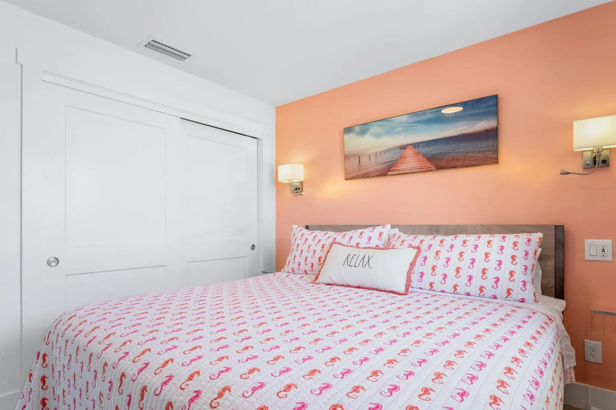 Bedroom, Bed in Off the Charts Inn