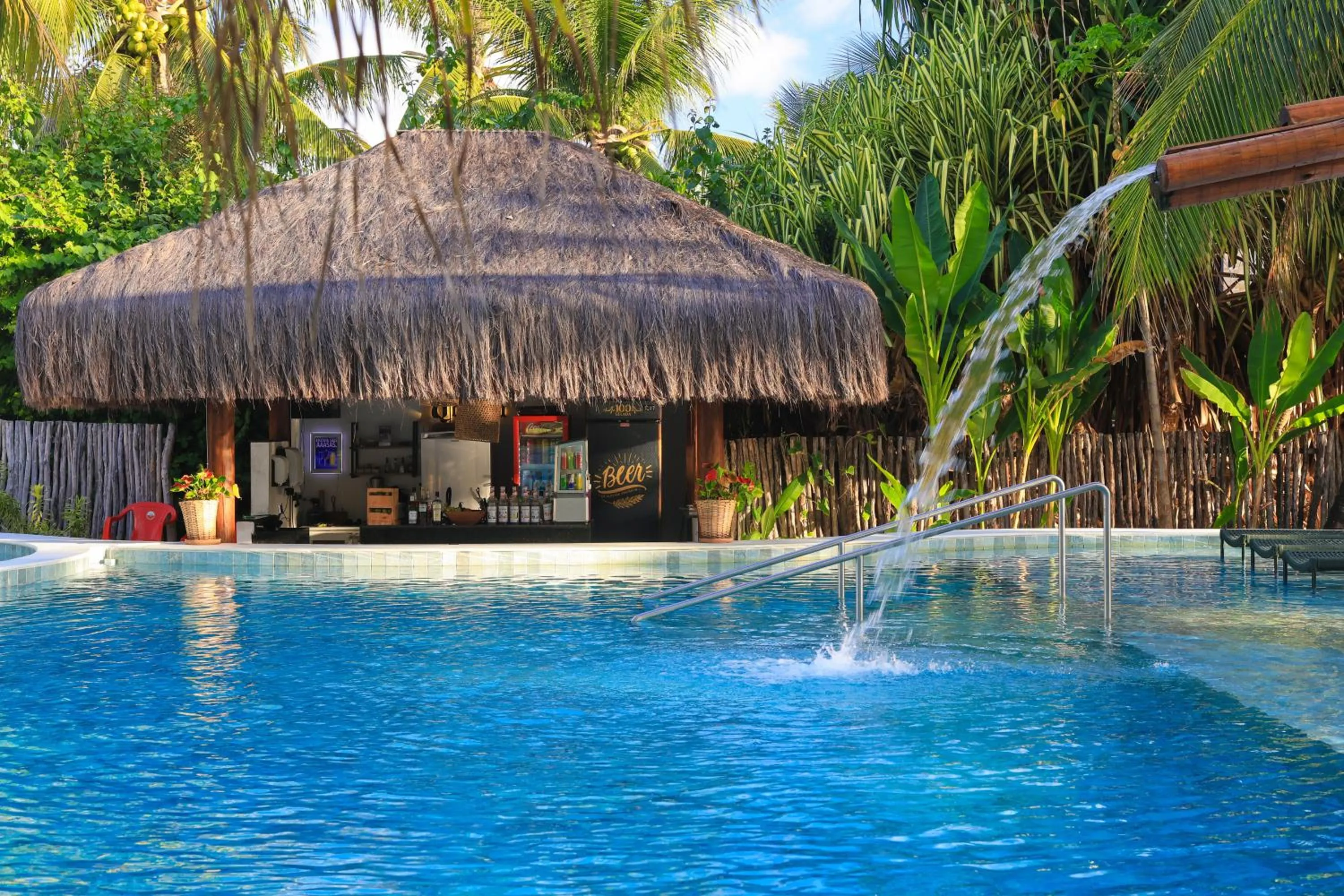 Swimming pool in Privê Pontal de Maracaipe