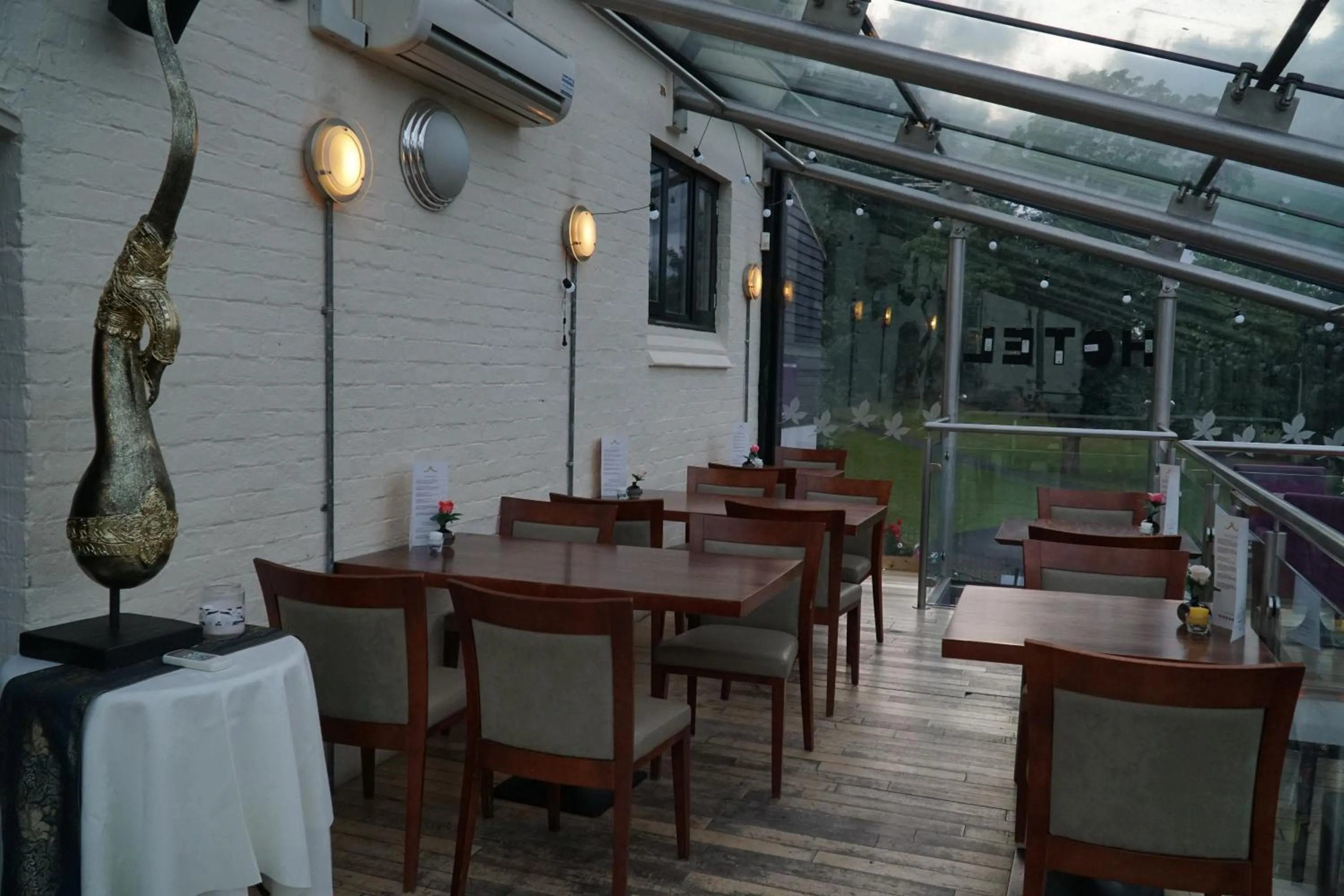 Restaurant/places to eat in The Old Mill Whitchurch