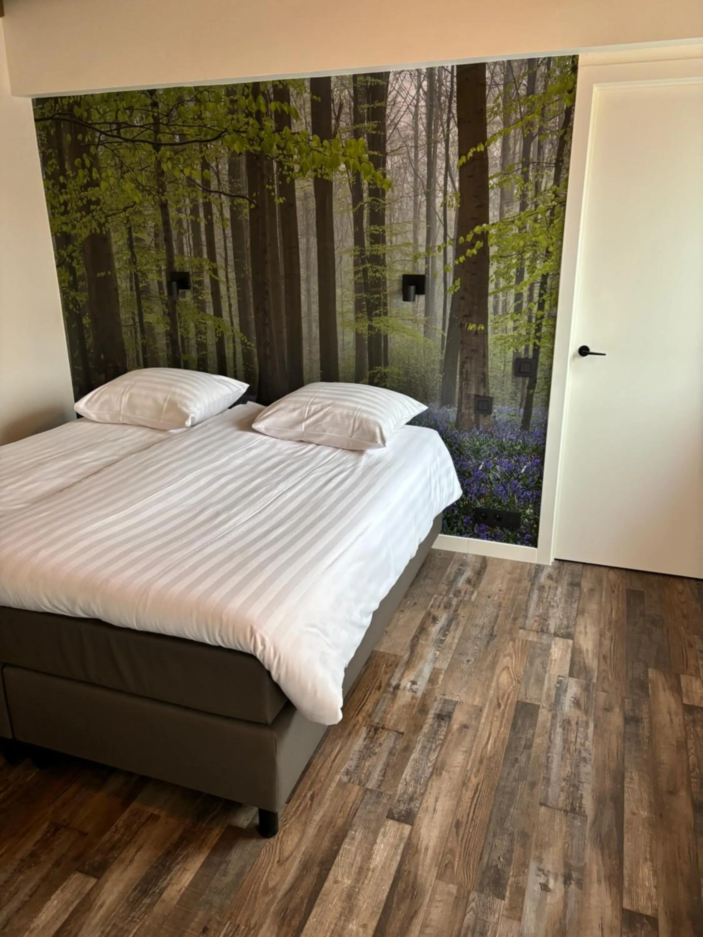 Bed in B&B Sint-Mariaburg