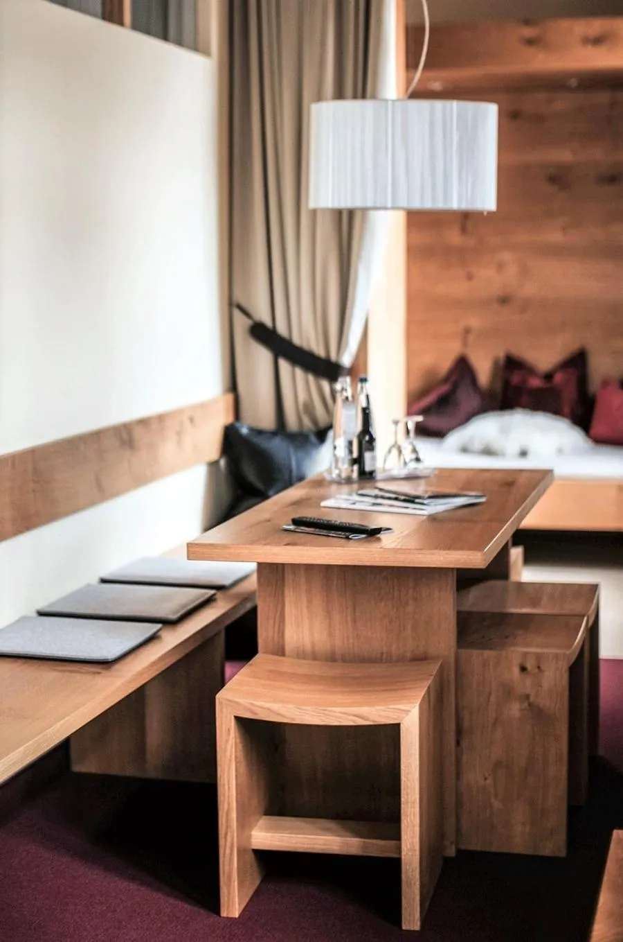 Living room, Bed in The Townhouse Ruhpolding - Individual Design & Casual Concept