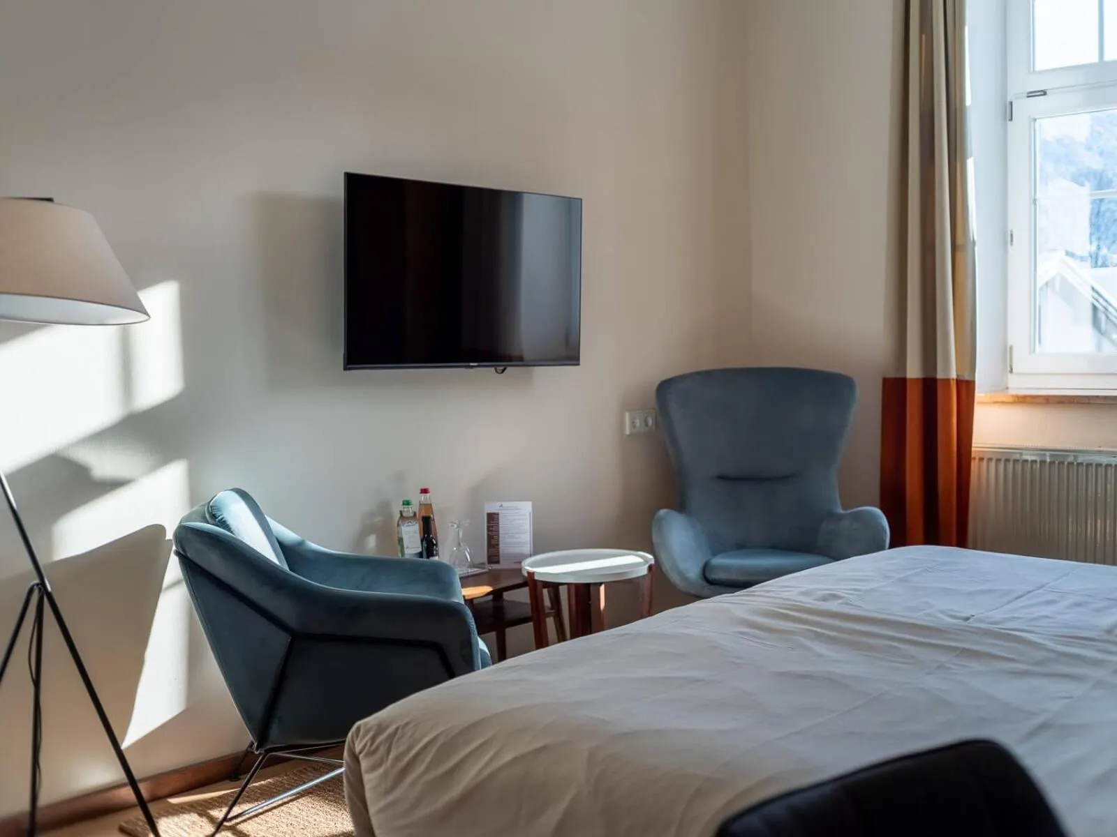 Photo of the whole room, Bed in The Townhouse Ruhpolding - Individual Design & Casual Concept