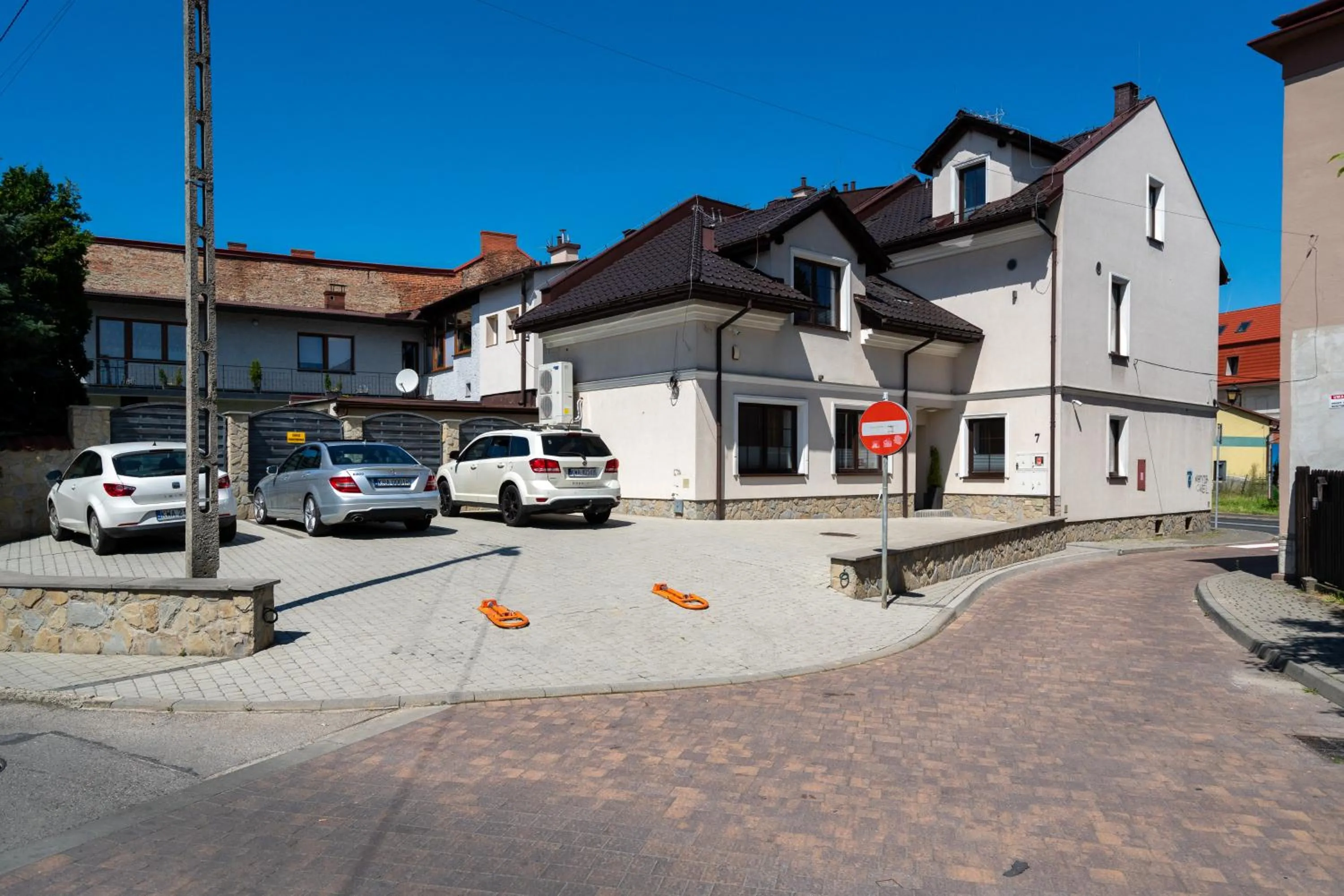 Property building in Carp&Bed Zator