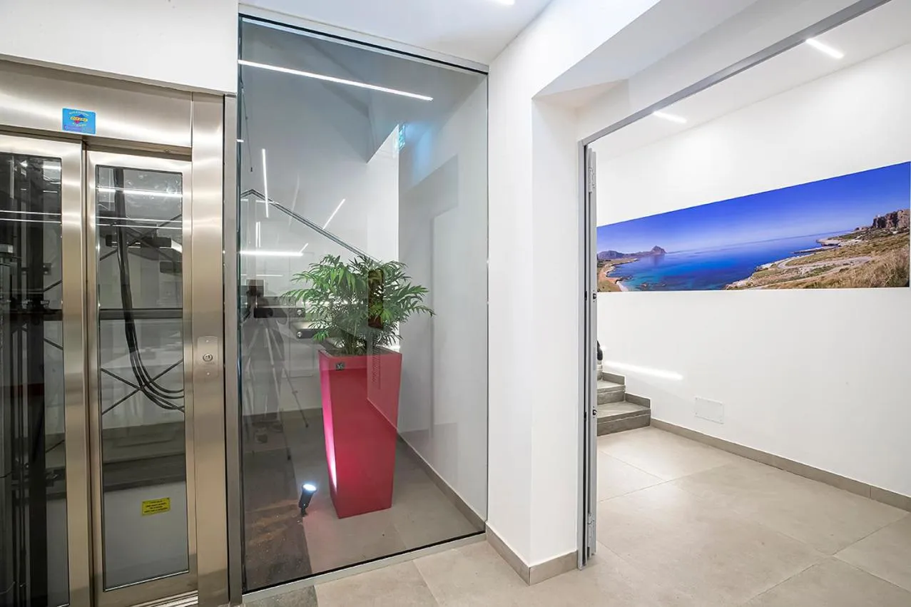 Breakfast in Sundeck Hotel