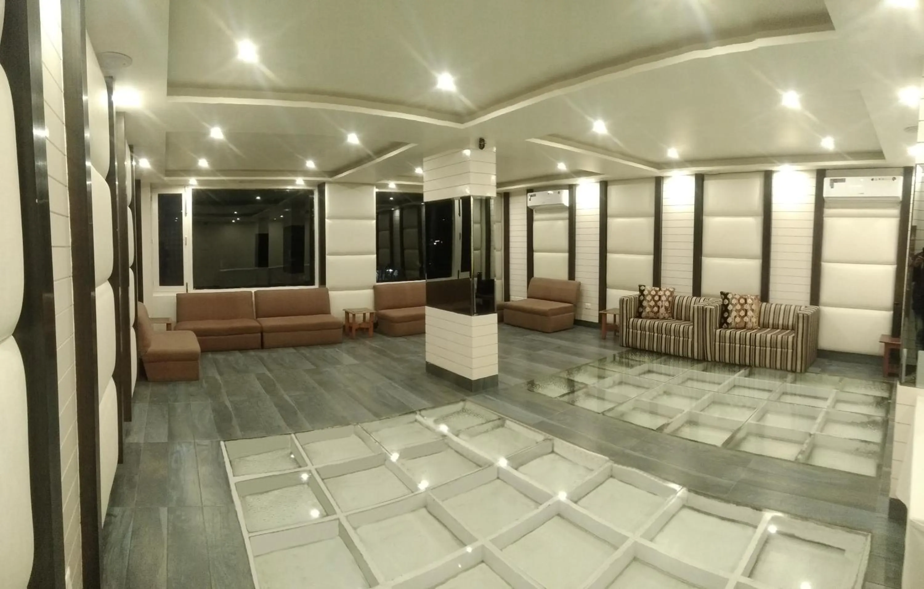 Meeting/conference room in Hotel Vatika - the riverside resort