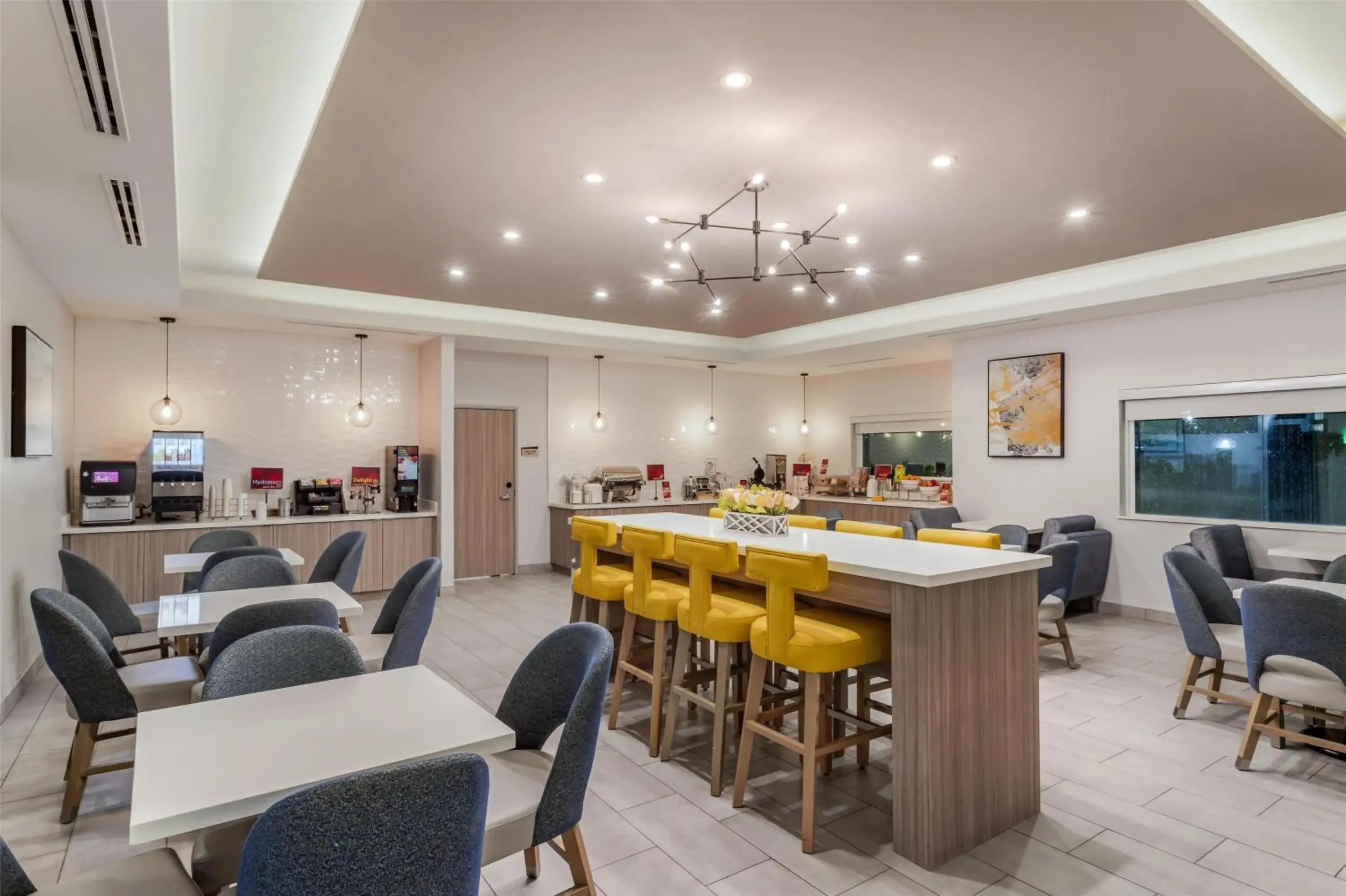 Breakfast in Best Western Plus Mid County Breakfast in Best Western Plus Mid County