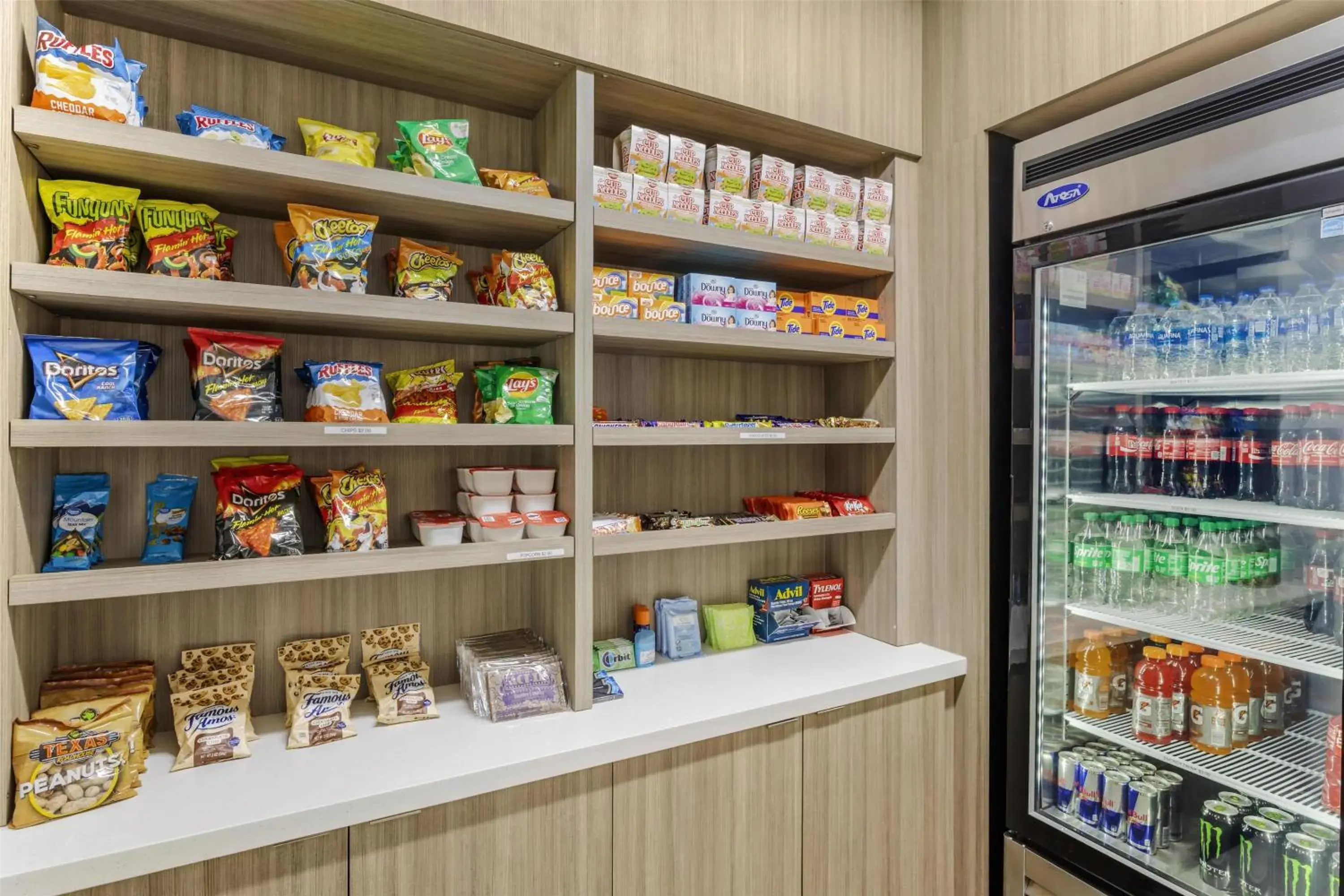 Property building in Best Western Plus Mid County Property building in Best Western Plus Mid County