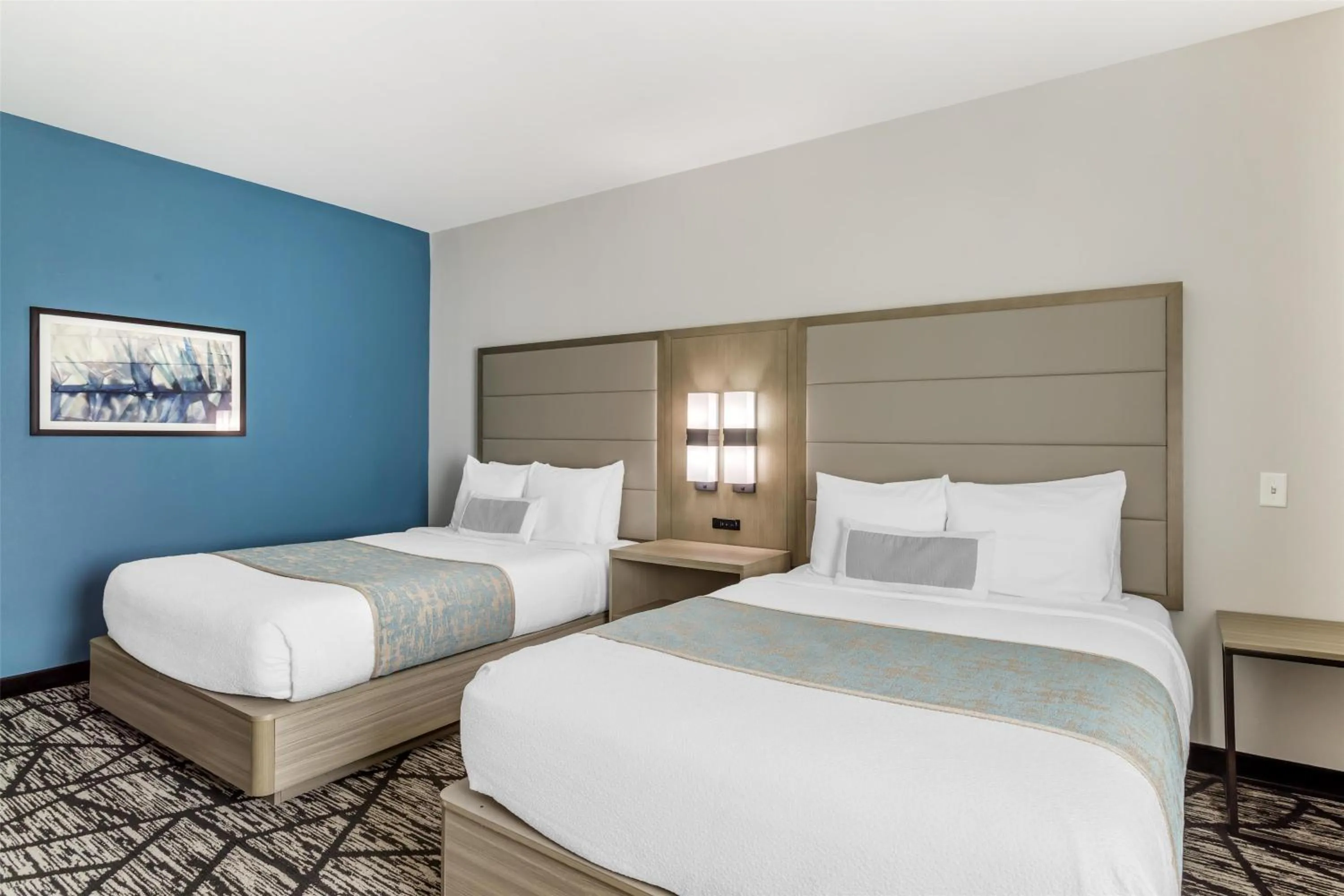 Bedroom, Bed in Best Western Plus Mid County