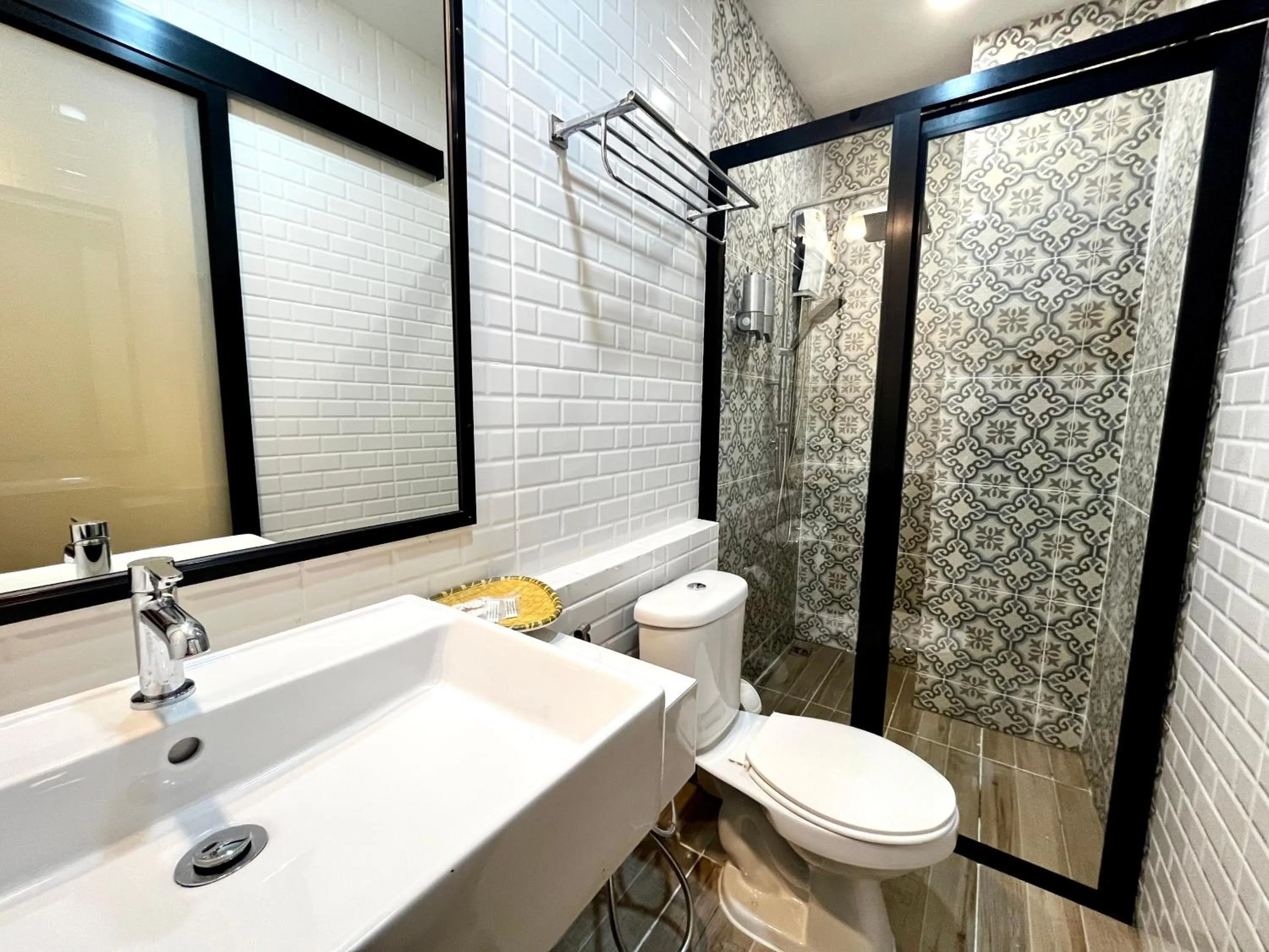 Shower in USABAI Riverside Boutique Hotel