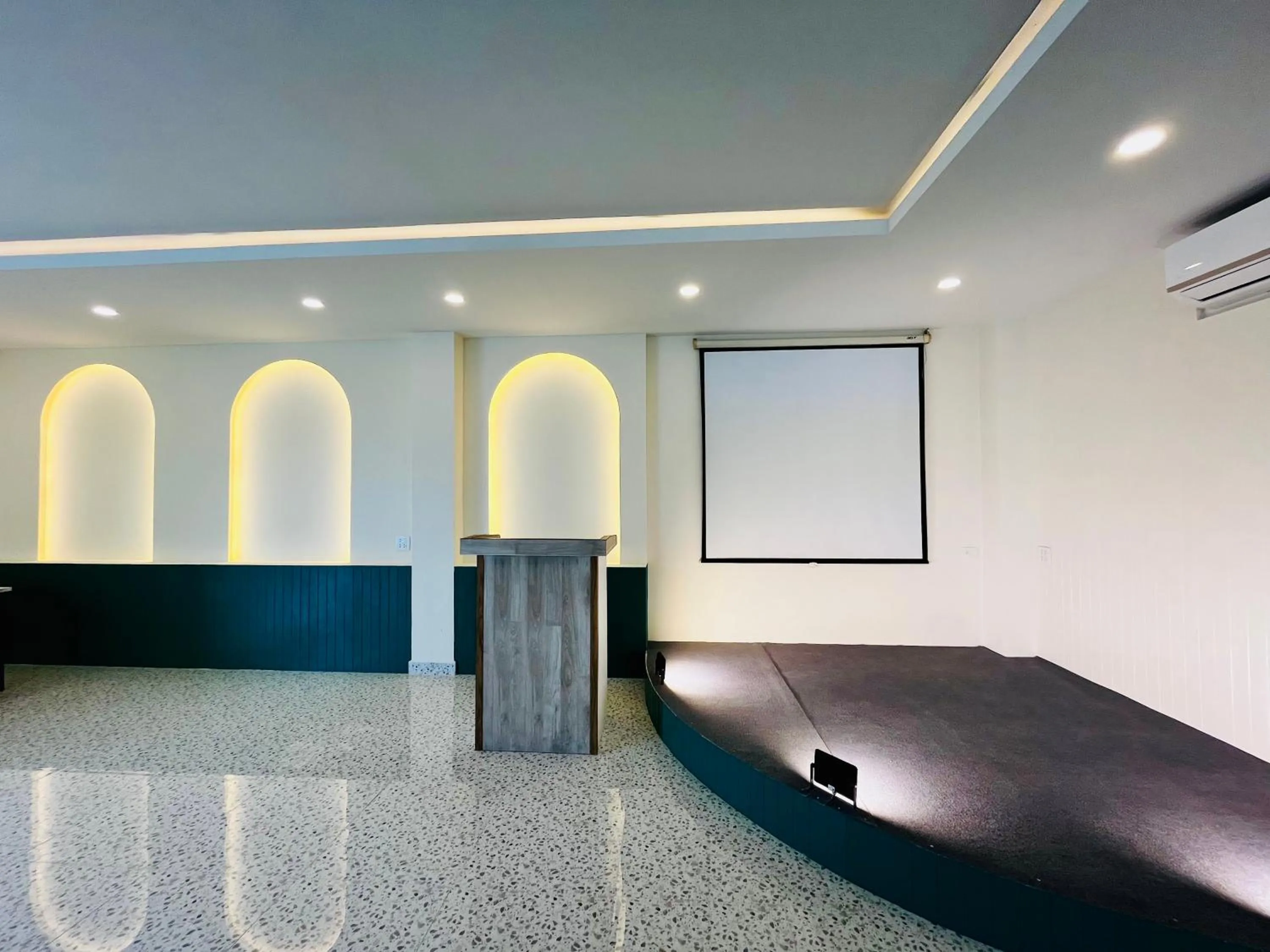 Meeting/conference room in USABAI Riverside Boutique Hotel