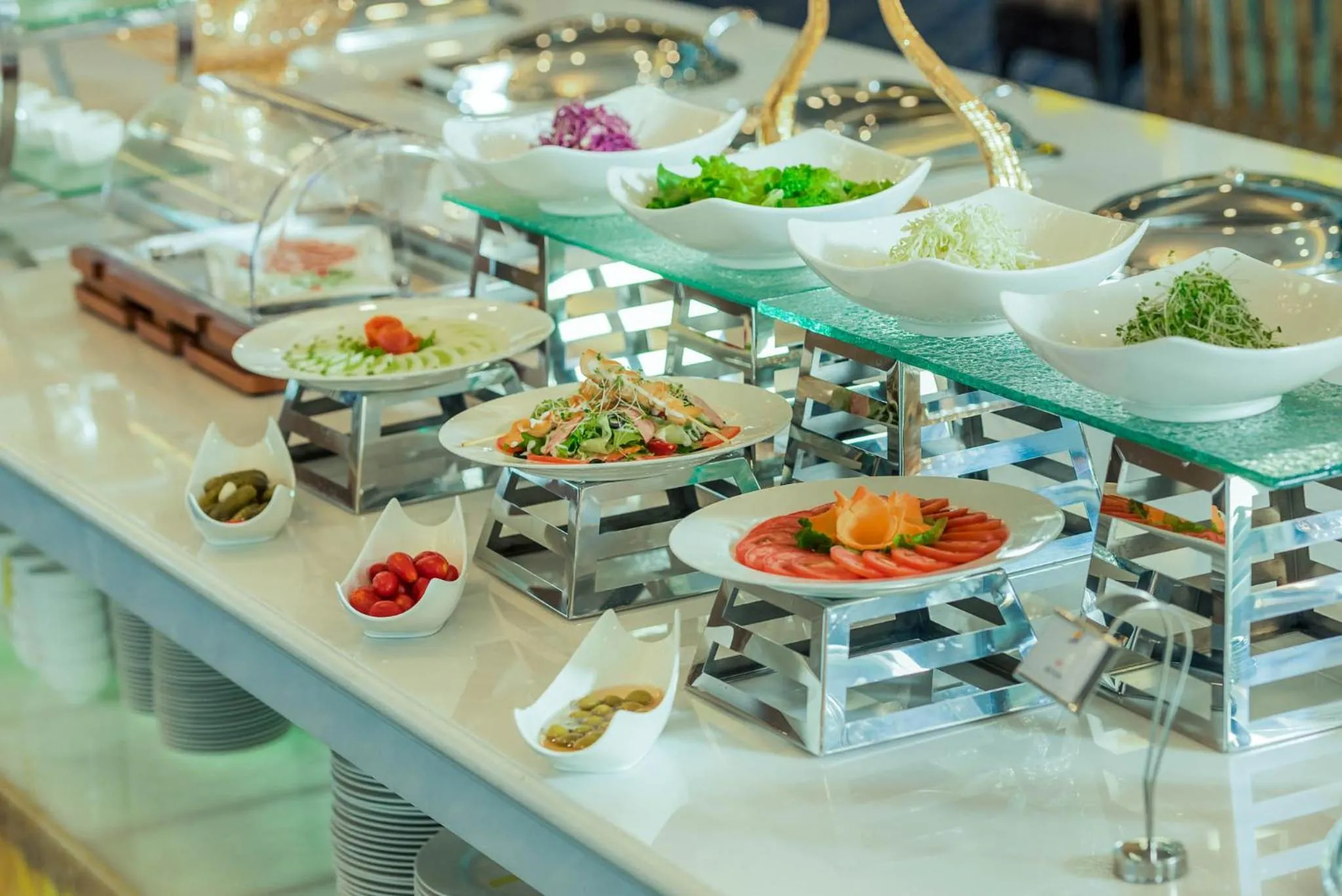 Breakfast in THE SHINE HOTEL