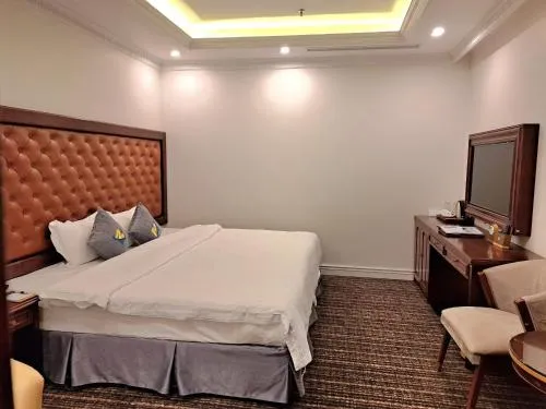 Photo of the whole room, Bed in THE SHINE HOTEL