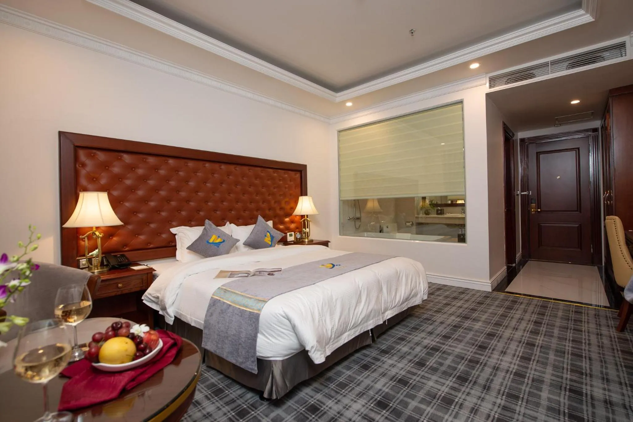 Photo of the whole room, Bed in THE SHINE HOTEL