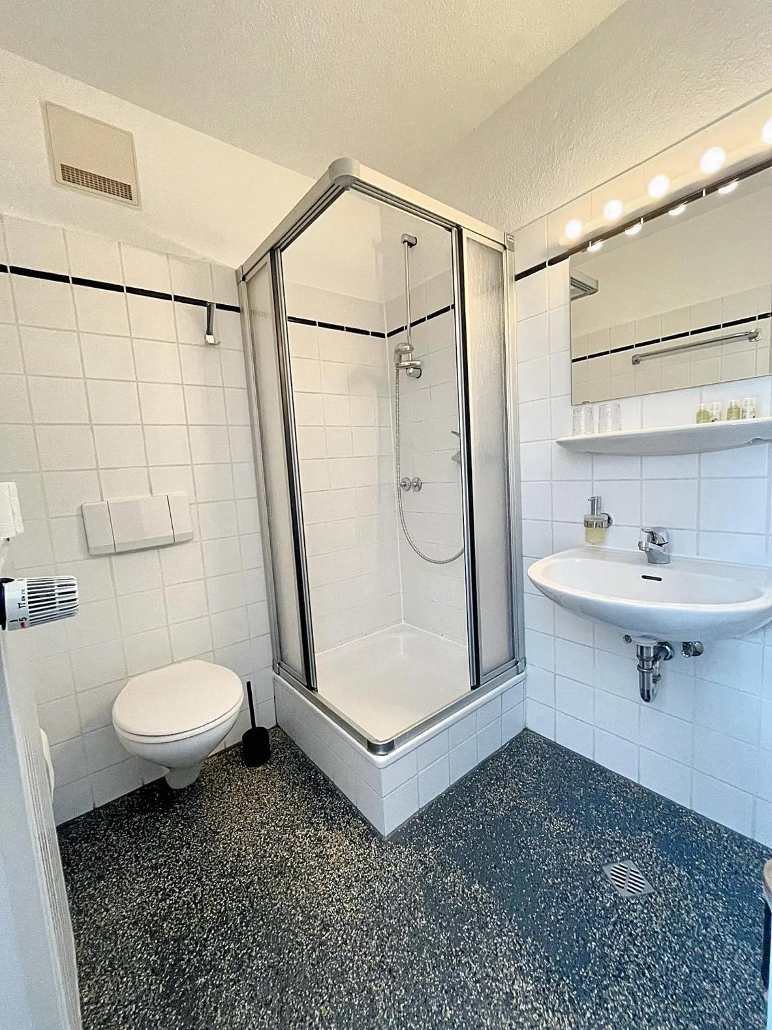 Bathroom in Hotel Marina