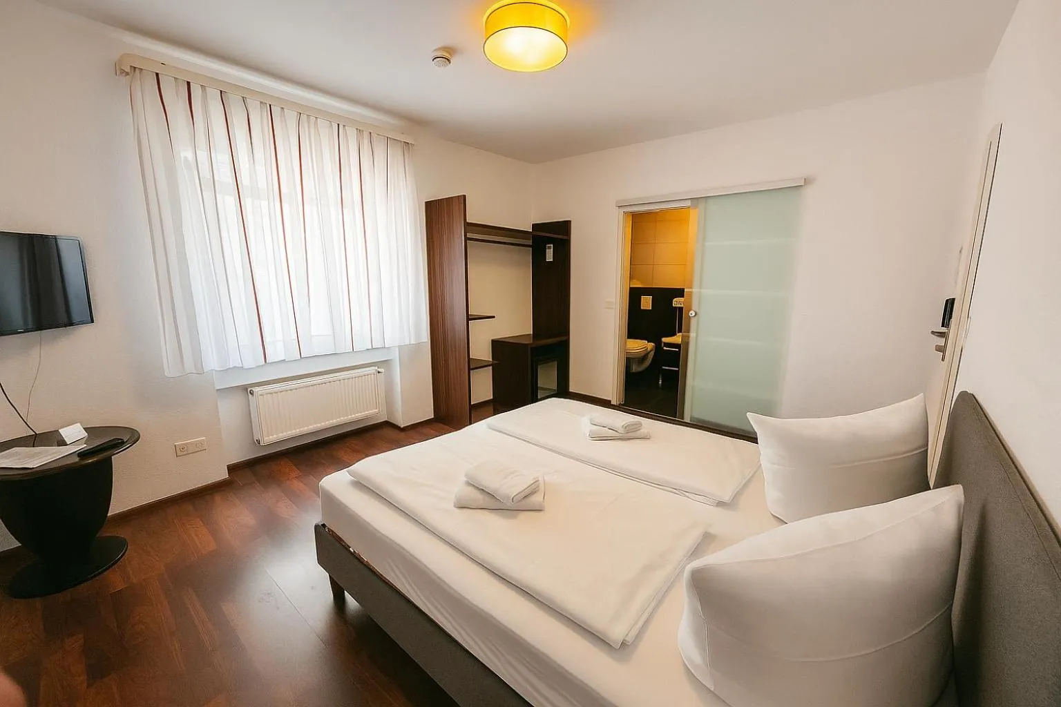 Bedroom in City Hotel