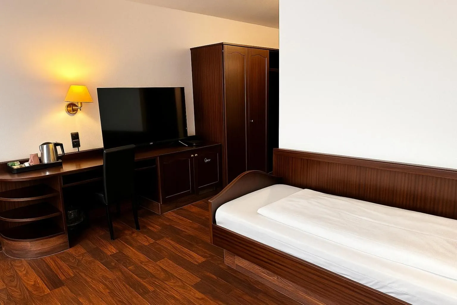 Bedroom in City Hotel