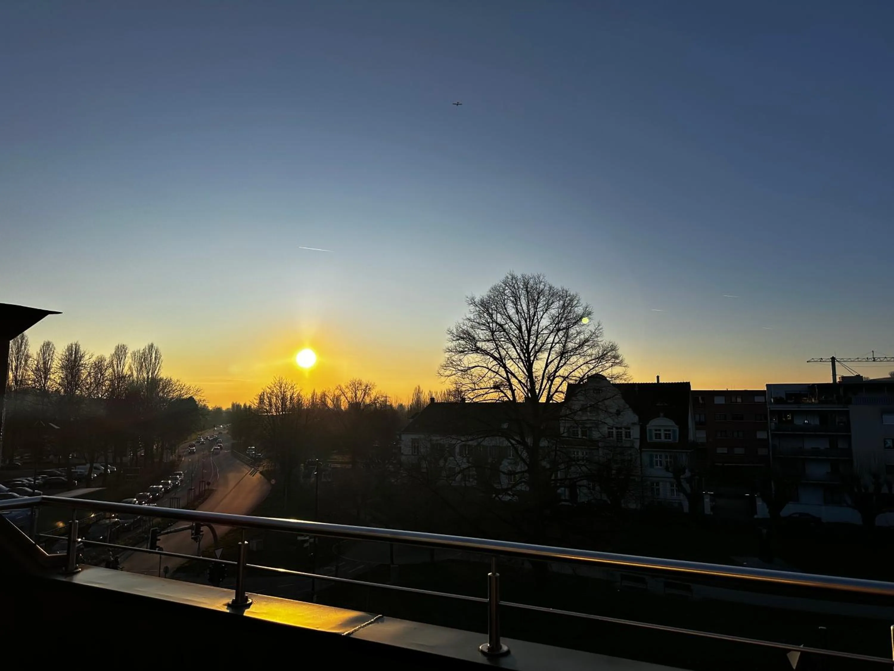 Sunset in City Hotel