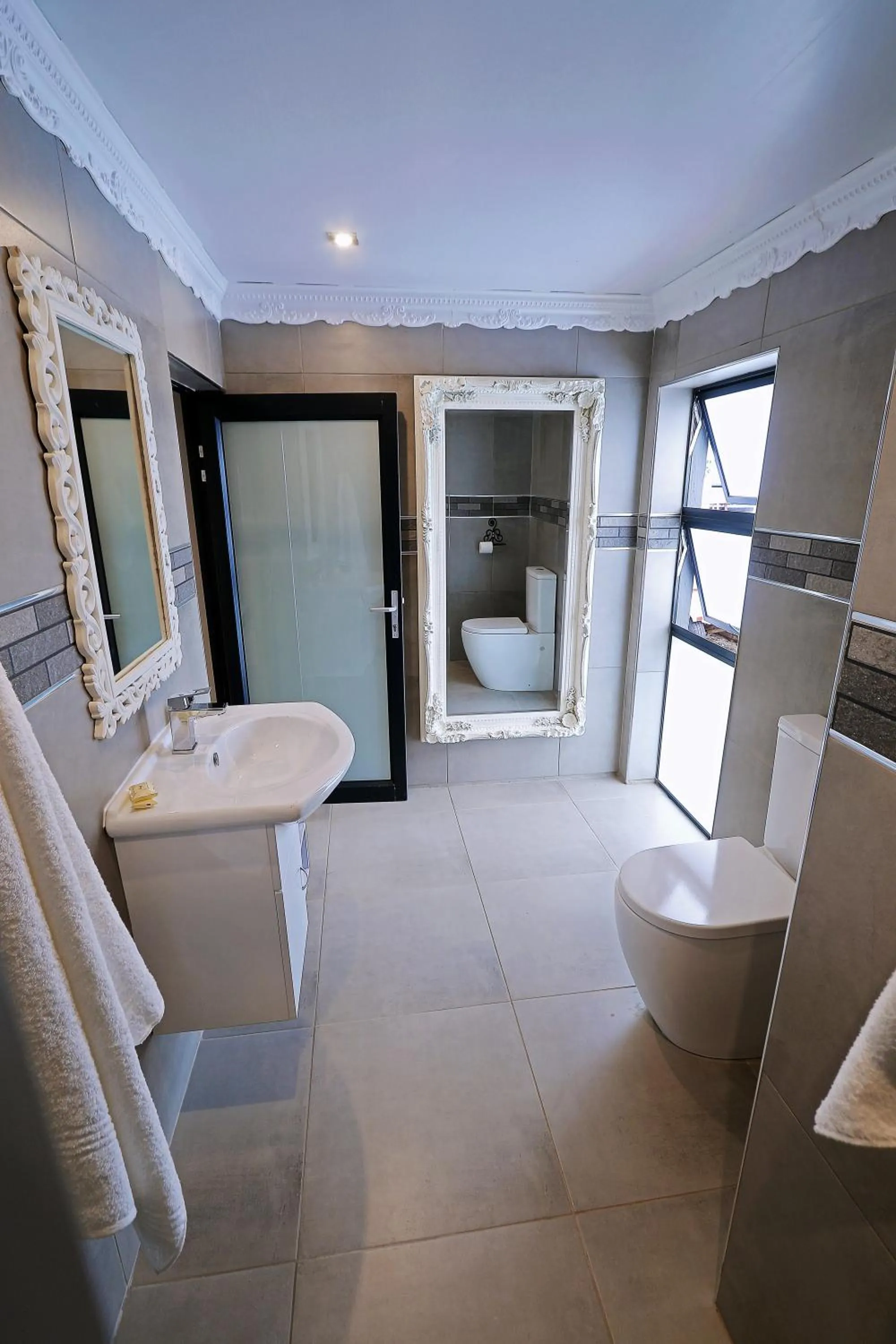 Toilet in Le Grant Guesthhouse