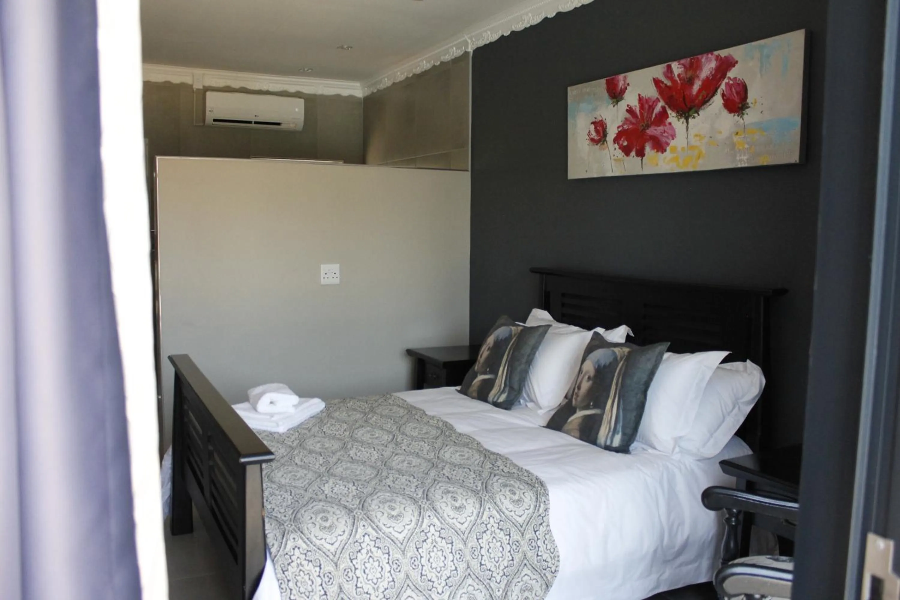 Photo of the whole room, Bed in Le Grant Guesthhouse