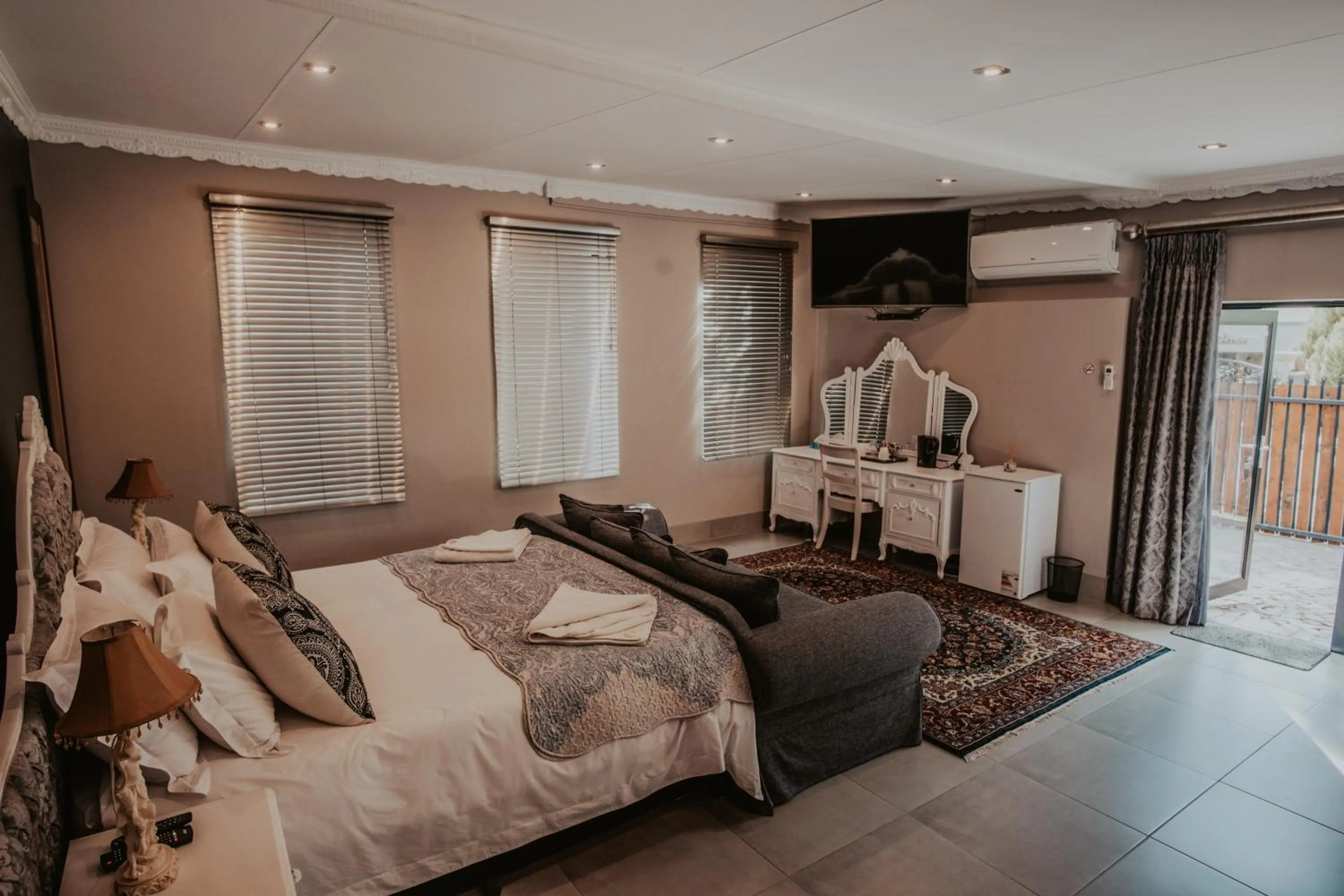 Photo of the whole room, Bed in Le Grant Guesthhouse