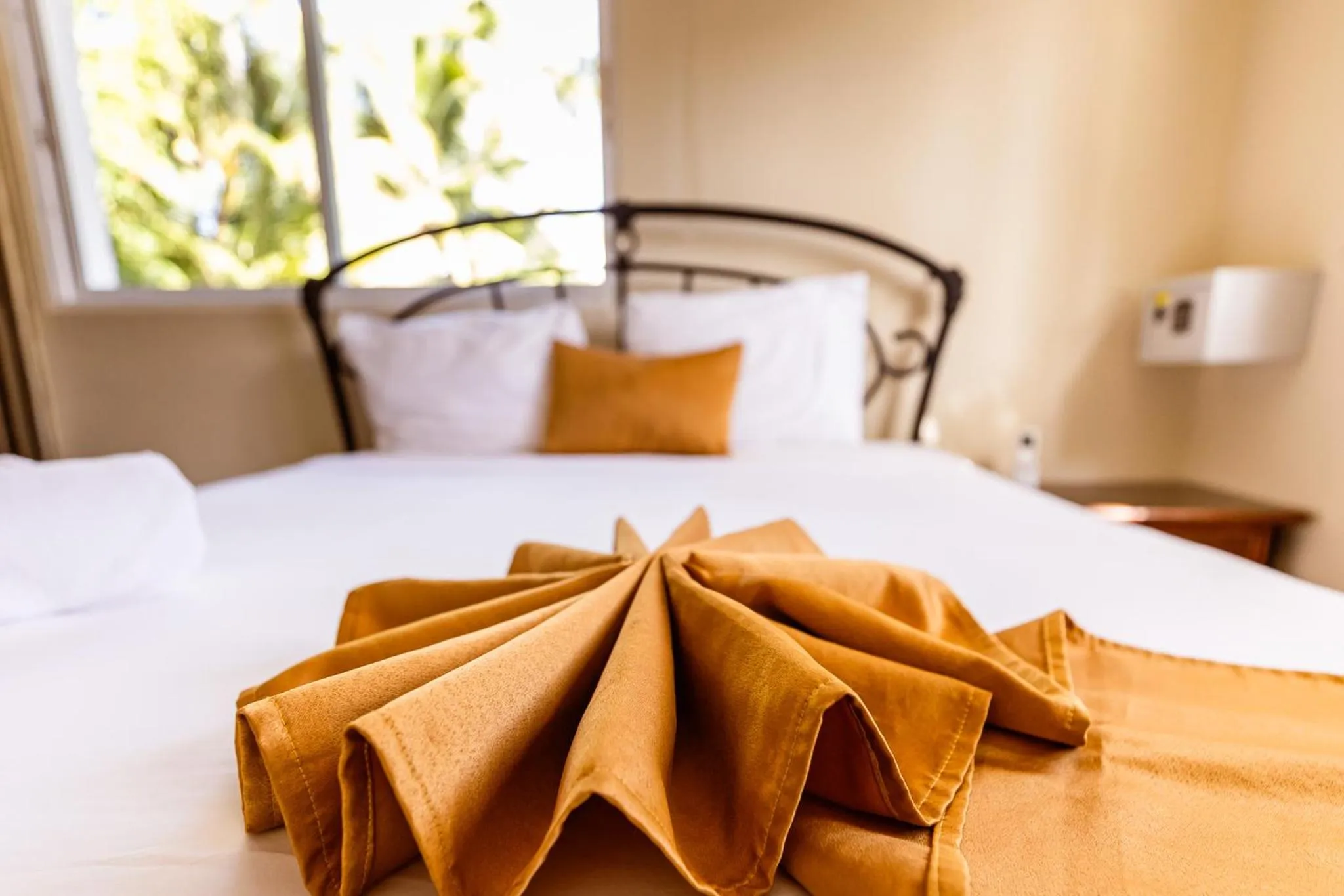 Bedroom, Bed in Hotel Las Rosas de Punta Cana