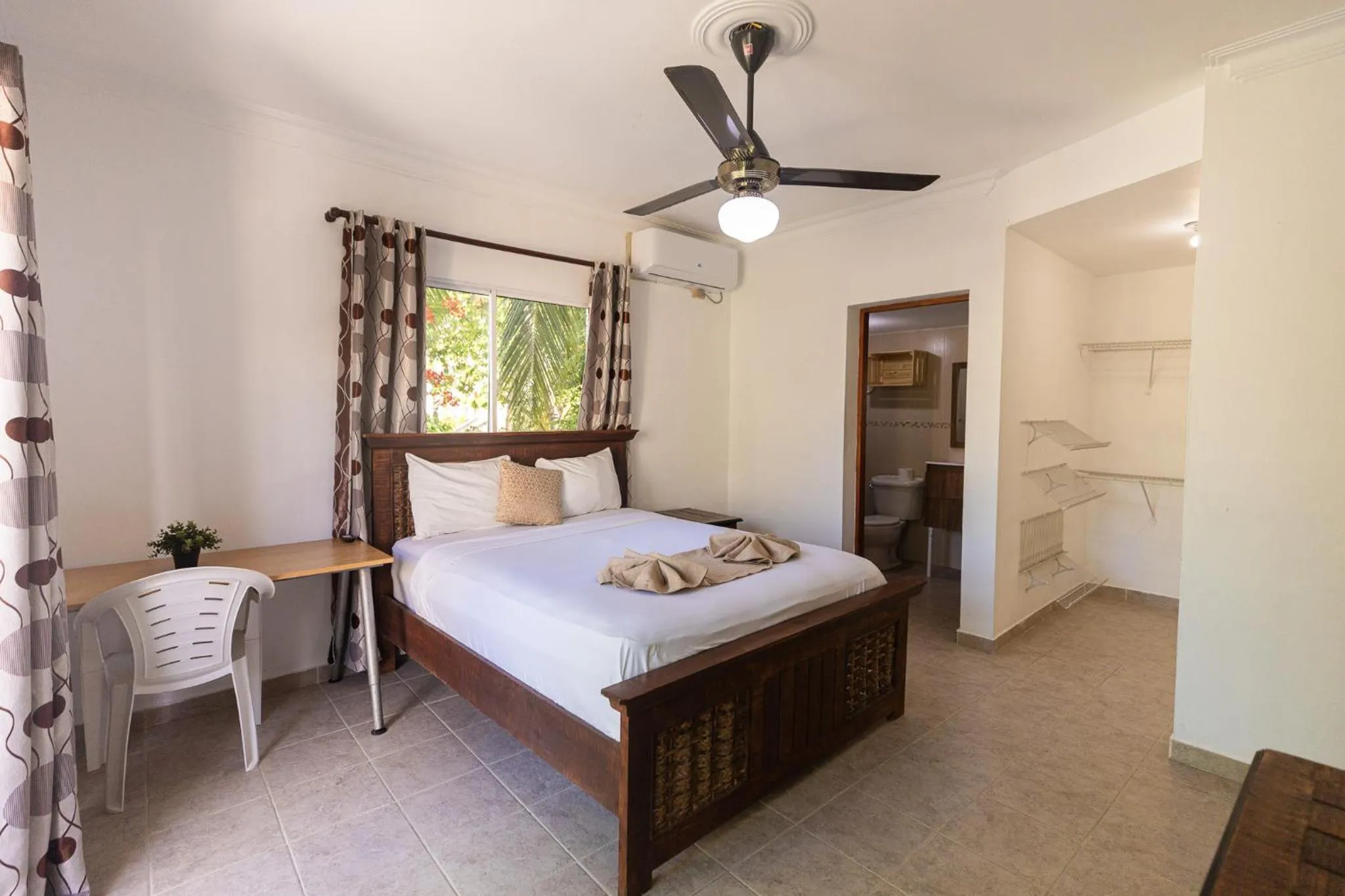 Photo of the whole room, Bed in Hotel Las Rosas de Punta Cana