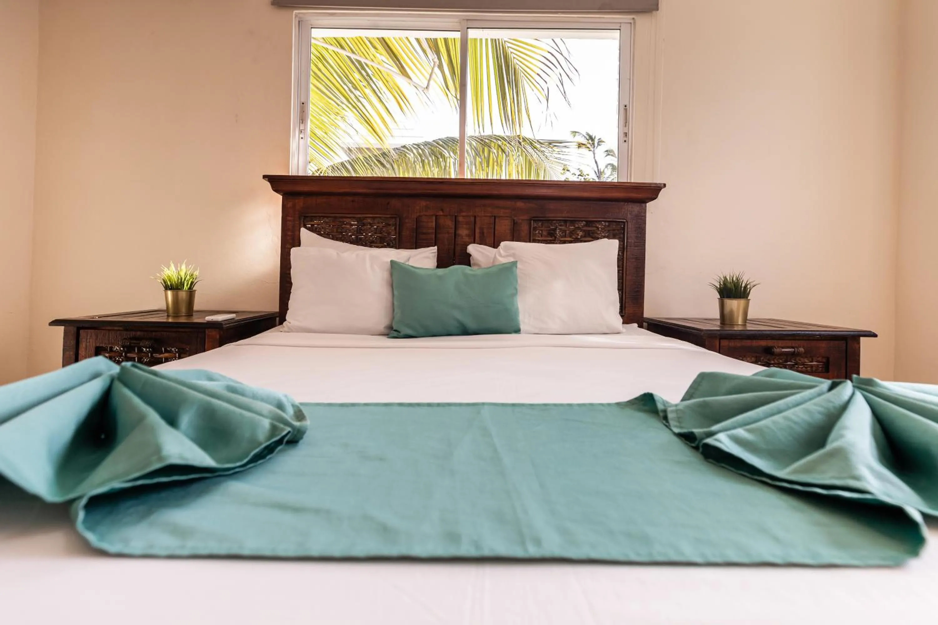 Bedroom, Bed in Hotel Las Rosas de Punta Cana