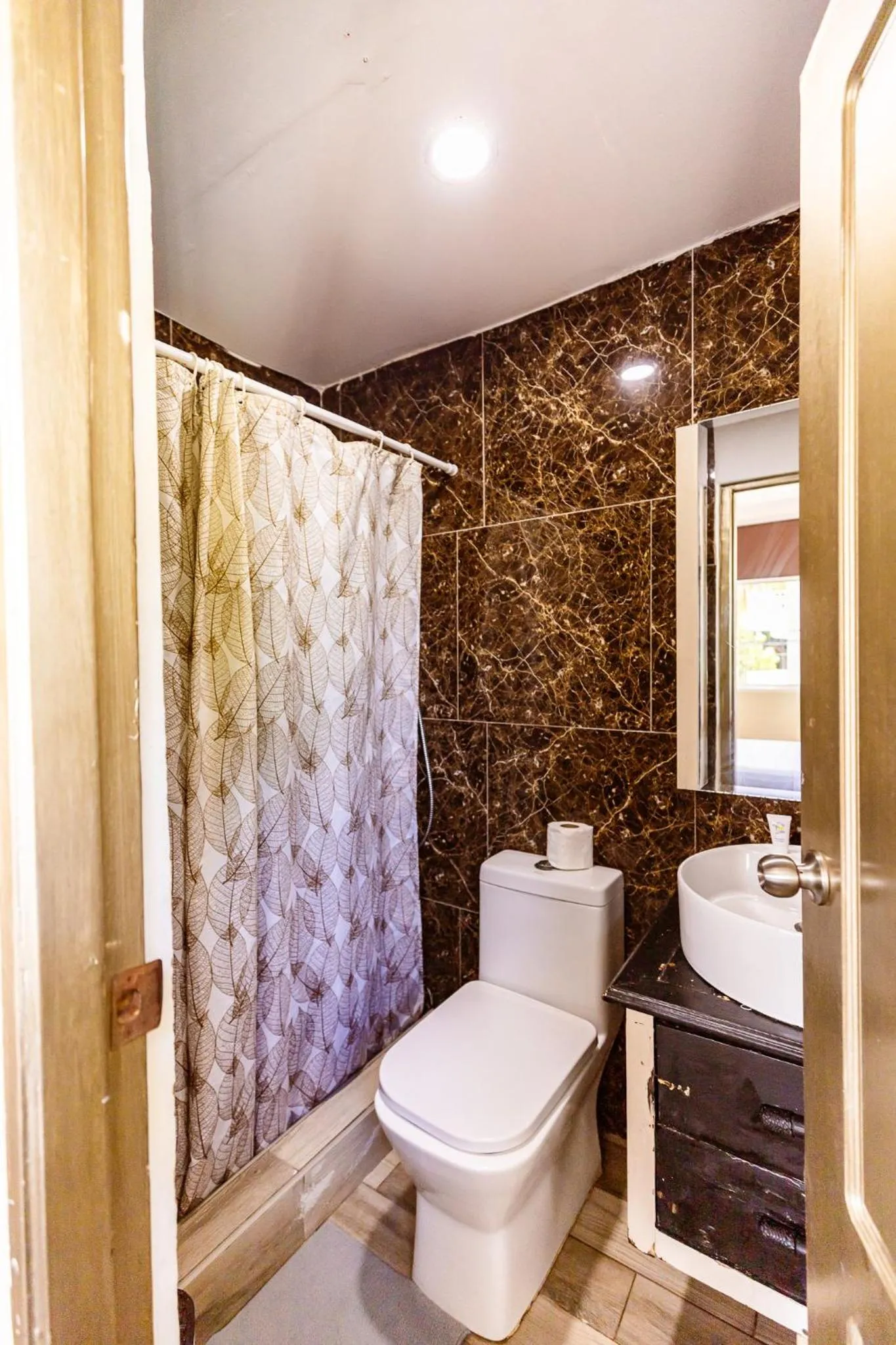 Toilet in Hotel Las Rosas de Punta Cana