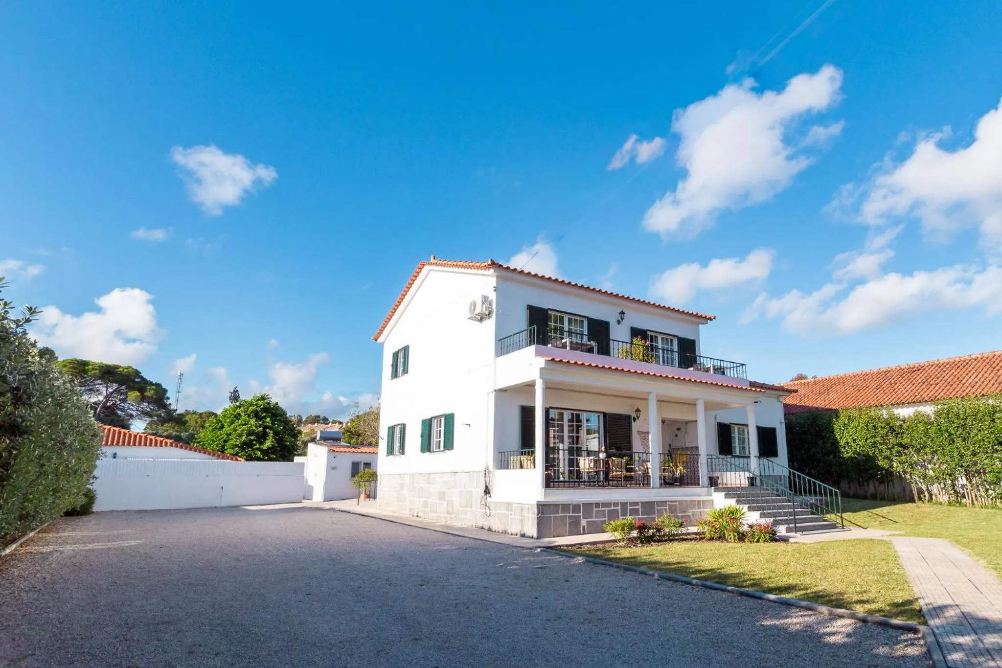Parking in Moro's Friends House - Cascais