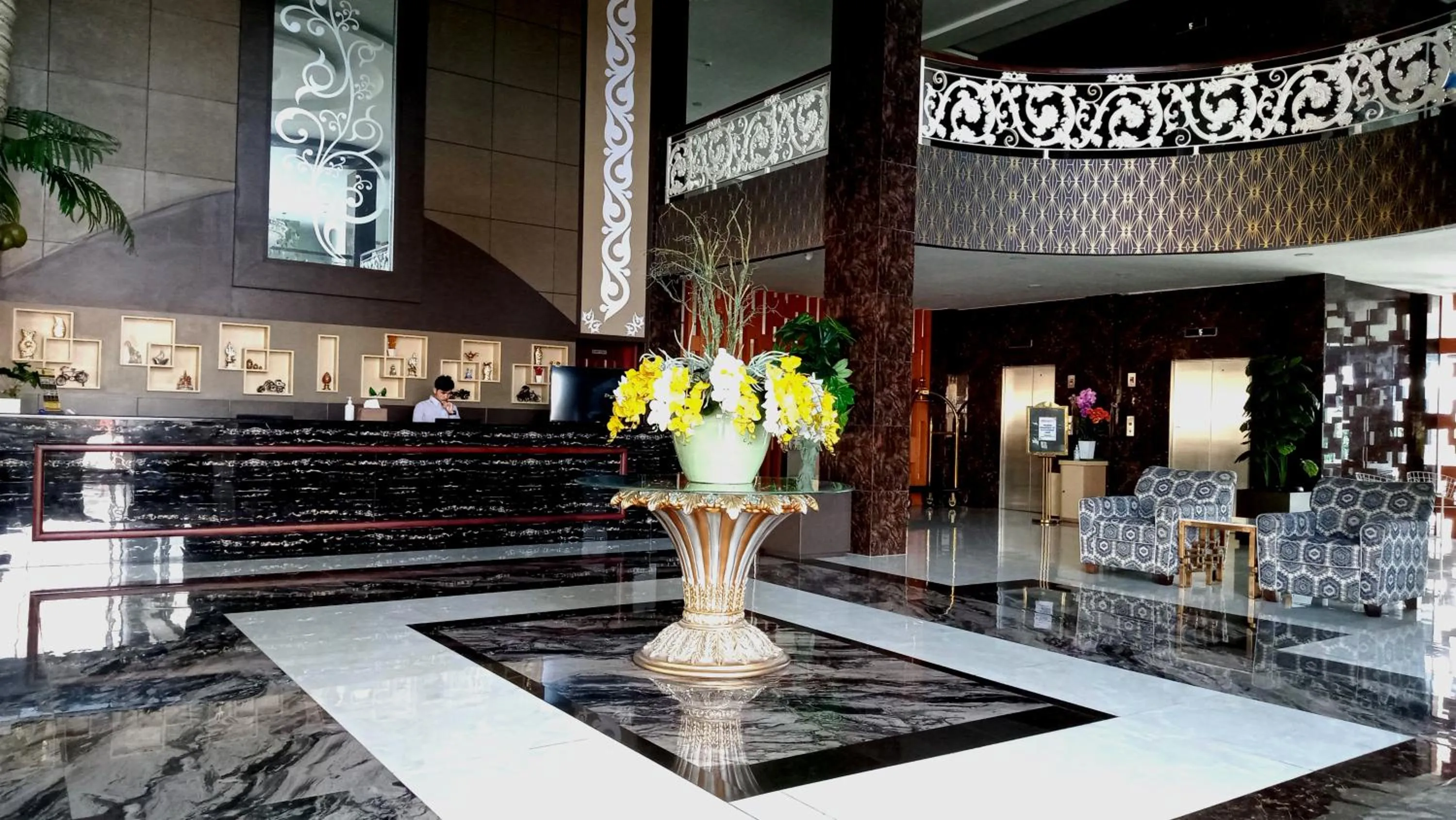 Lobby or reception in Grand Bayu Hill Hotel