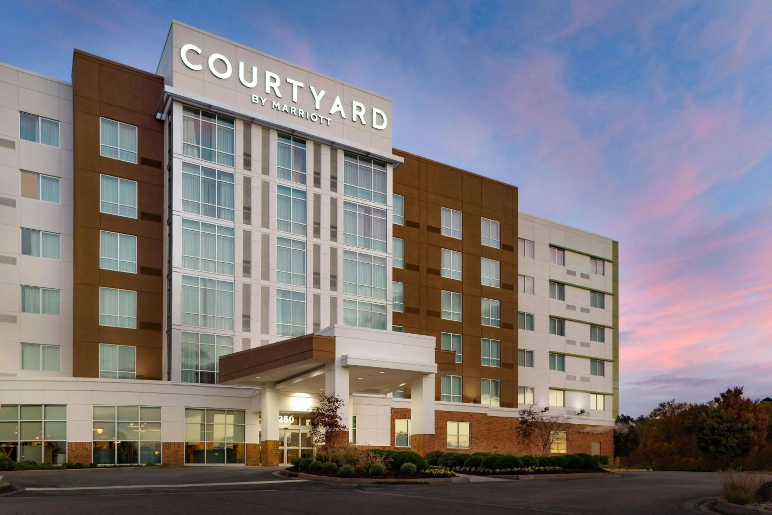 Property building in Courtyard by Marriott Knoxville West/Bearden