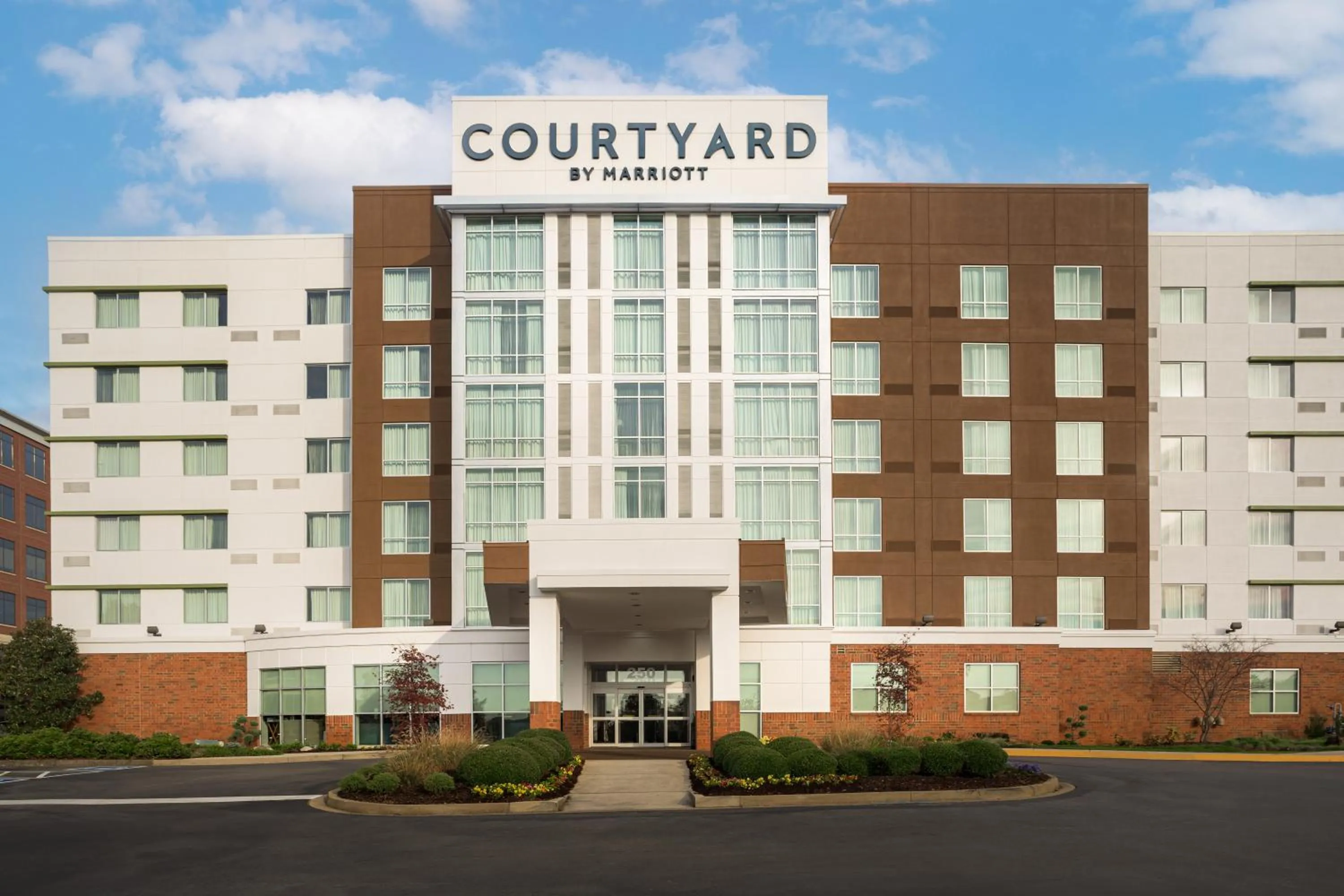 Property building in Courtyard by Marriott Knoxville West/Bearden
