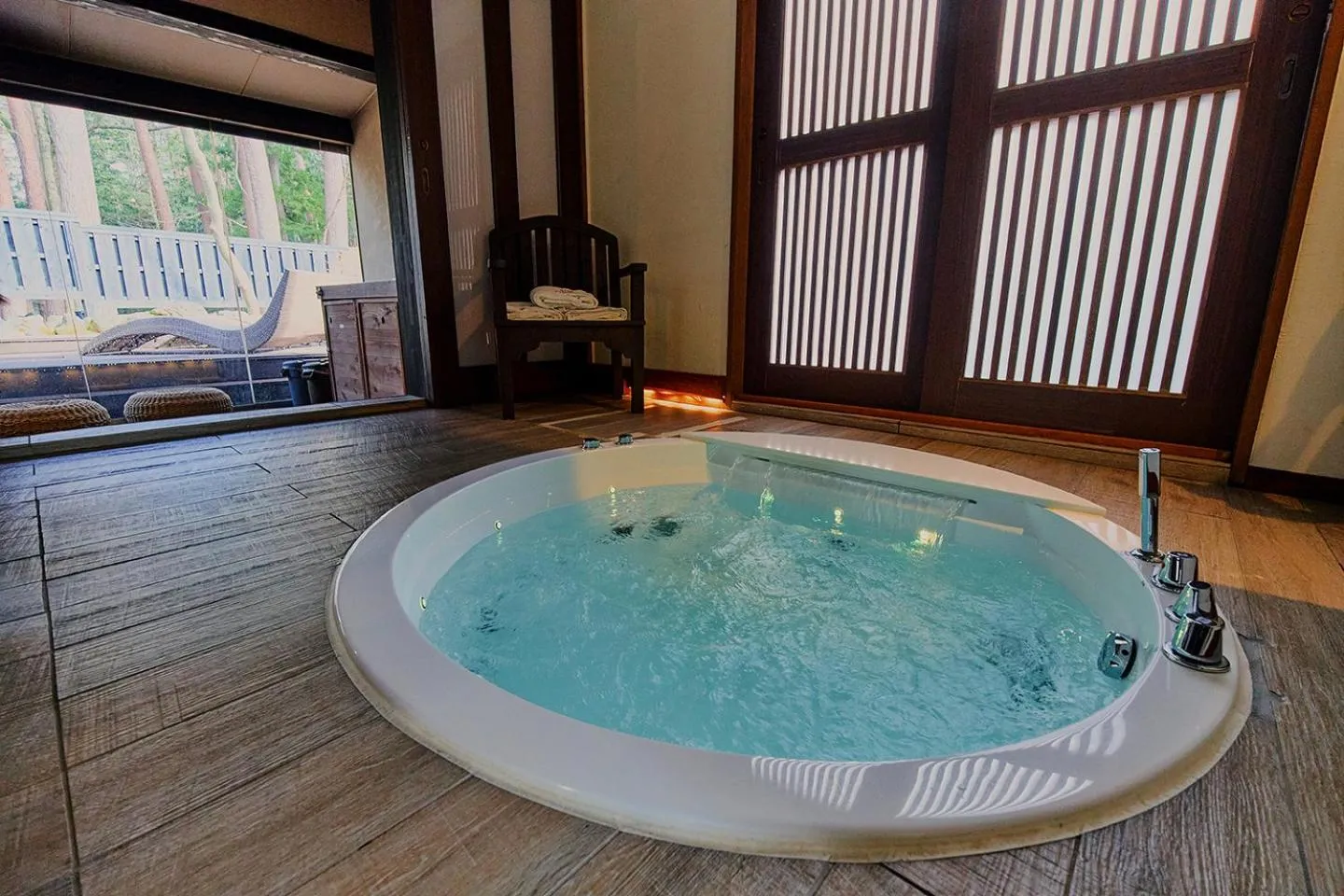 Hot Tub in HANZ OUTDOOR RESORT -formerly GLAMPING VILLA HANZ KAWAGUCHIKO