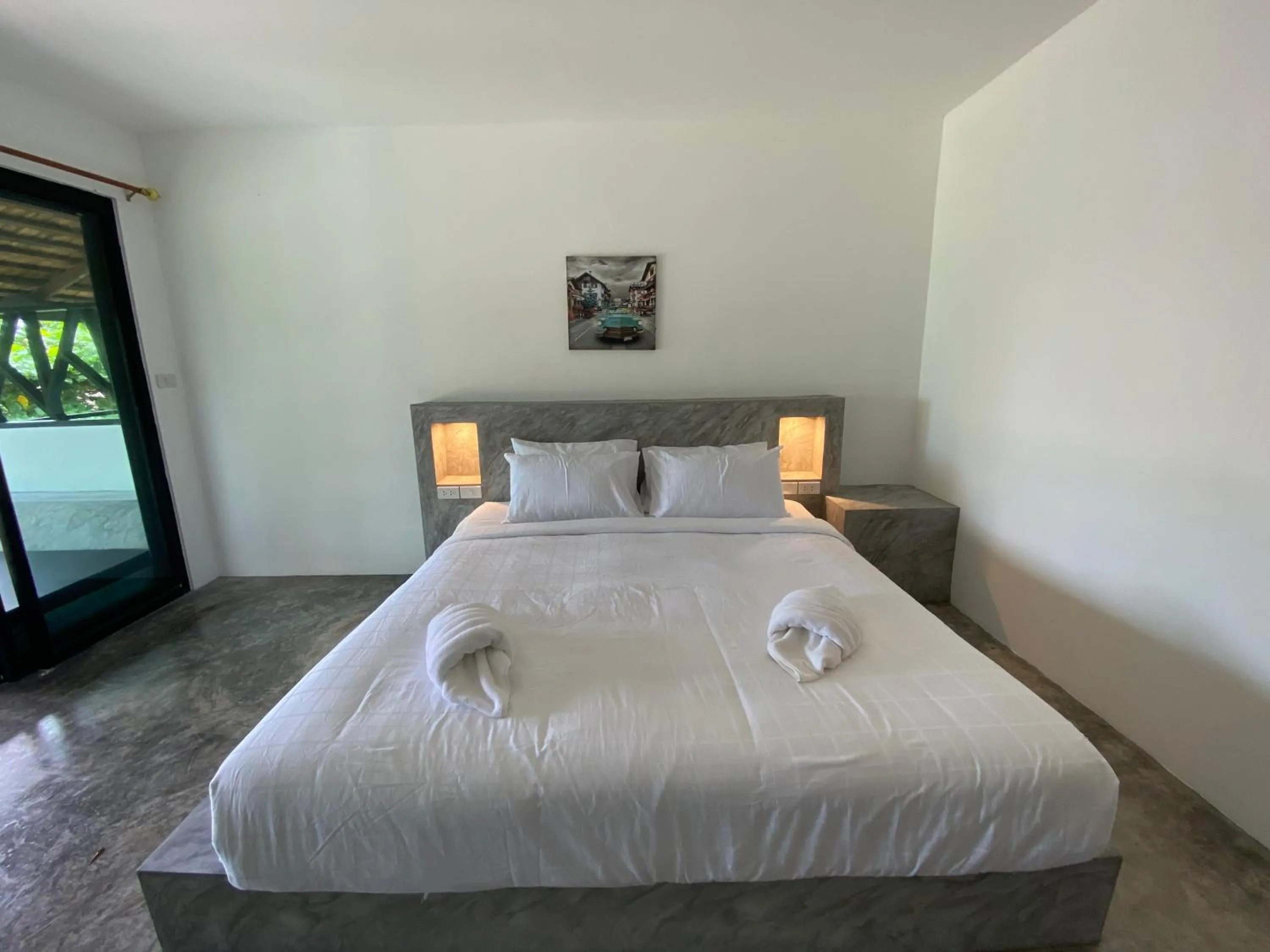 Bed in Island Dive Club