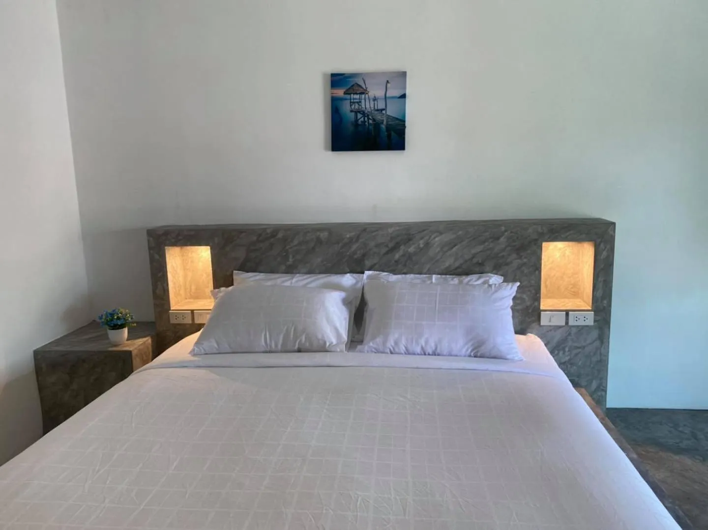 Bed in Island Dive Club